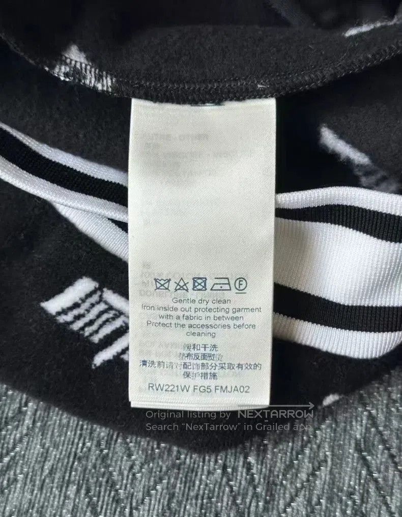 Louis Vuitton Louis Vuitton LV Baseball Short Sleeve. Size US S / EU 44-46 / 1 - 4 Thumbnail