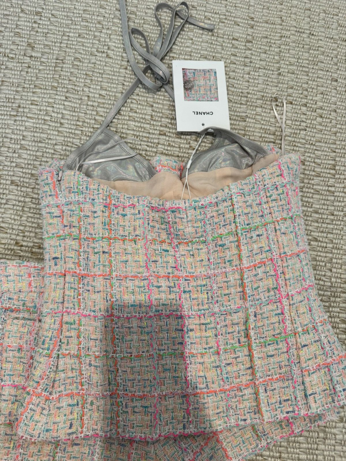 Chanel Chanel 24C tweed top shorts set szie 36 Size XS / US 0-2 / IT 36-38 - 7 Thumbnail