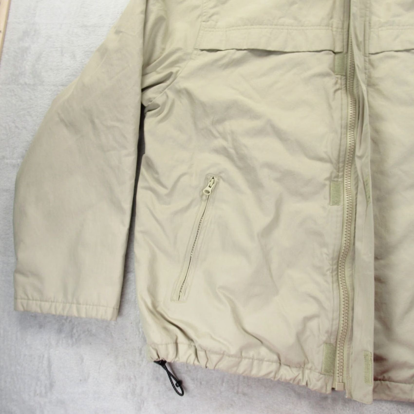 Eddie Bauer VINTAGE Eddie Bauer Jacket Mens XL Beige Hooded Pockets Insulated Full Zip Nylon Weatherproof Rain Coat 90s Outdoor Mens Size US XL / EU 56 / 4 - 5 Thumbnail