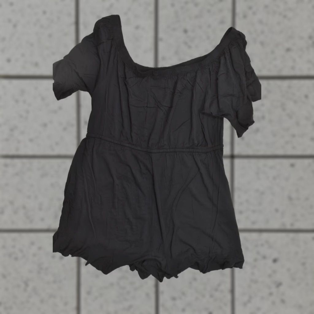 Torrid Torrid Romper Women 4 4X Plus Black Stretch Challis Off The Shoulder NWT NEW Size 40" / US 18 - 1 Thumbnail