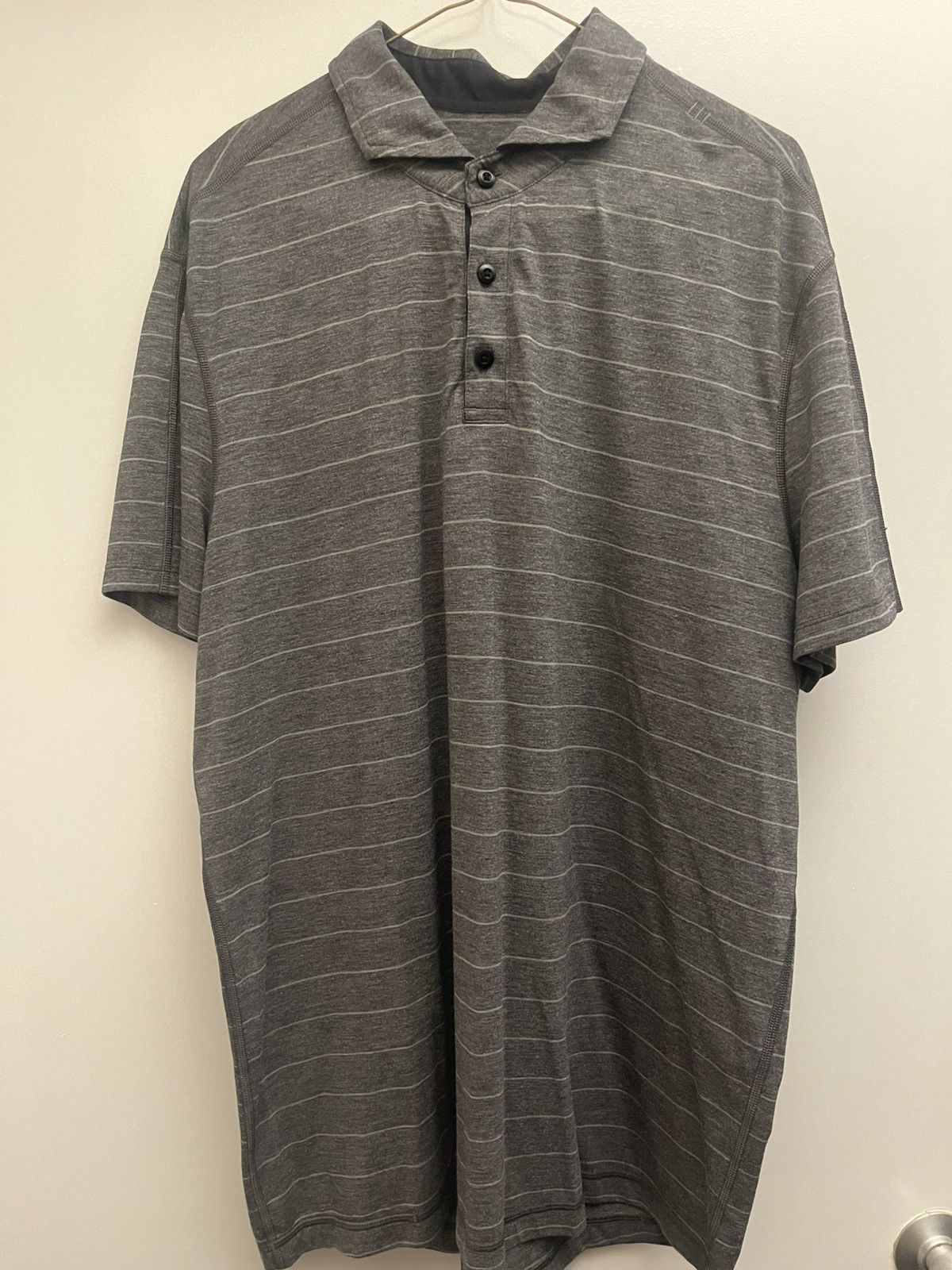 Lululemon Lululemon Men's Evolution Golf Polo Shirt Size XL Size US XL / EU 56 / 4 - 1 Thumbnail