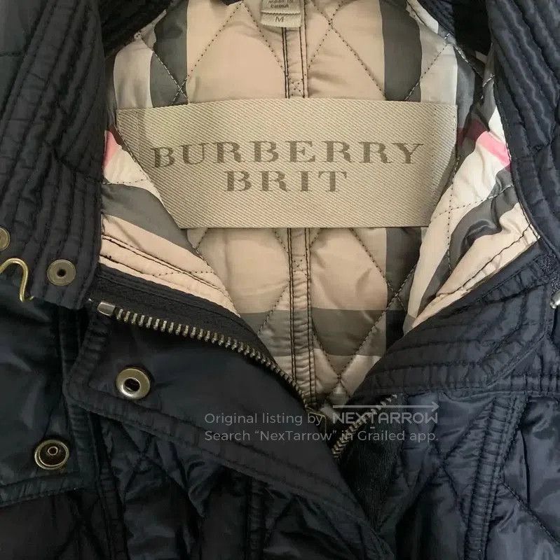 Burberry Burberry Women's Black Quilted Nylon Jacket. Size M / US 6-8 / IT 42-44 - 3 Thumbnail
