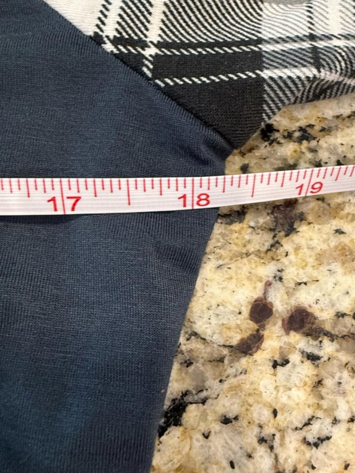 Other Amaryllis long sleeve blue tee black white plaid sleeves SM Size S / US 4 / IT 40 - 9 Thumbnail