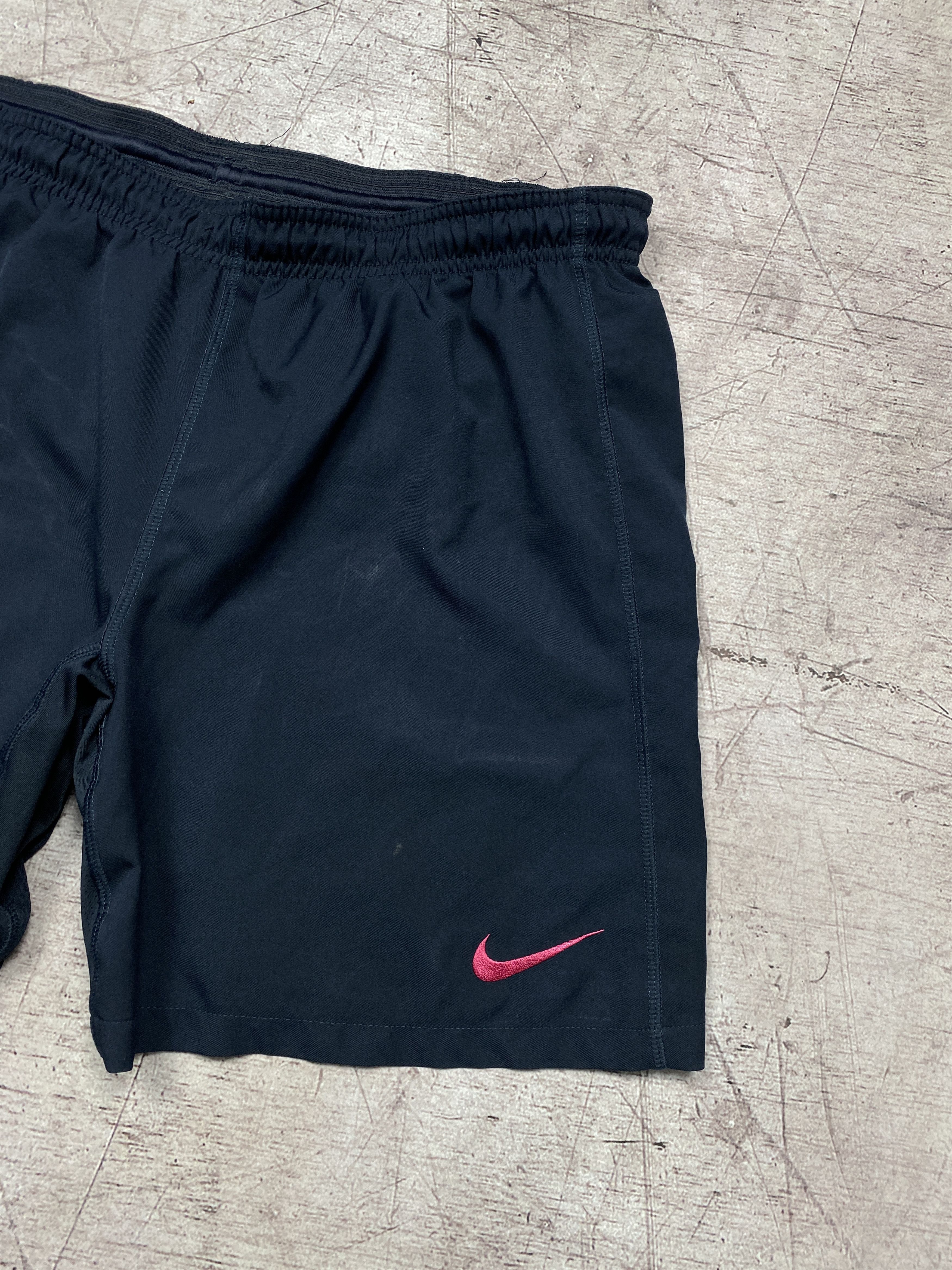 Nike × Vintage Nike F.C Barcelona Vintage Mens Shorts Size US 30 / EU 46 - 2 Thumbnail