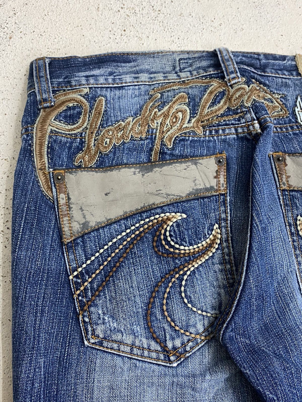 If Six Was Nine × Japanese Brand × Le Grande Bleu (L.G.B.) Cloud 72 Denim Surf Patch of Pirates Blue Way Distressed Size US 33 - 14 Thumbnail