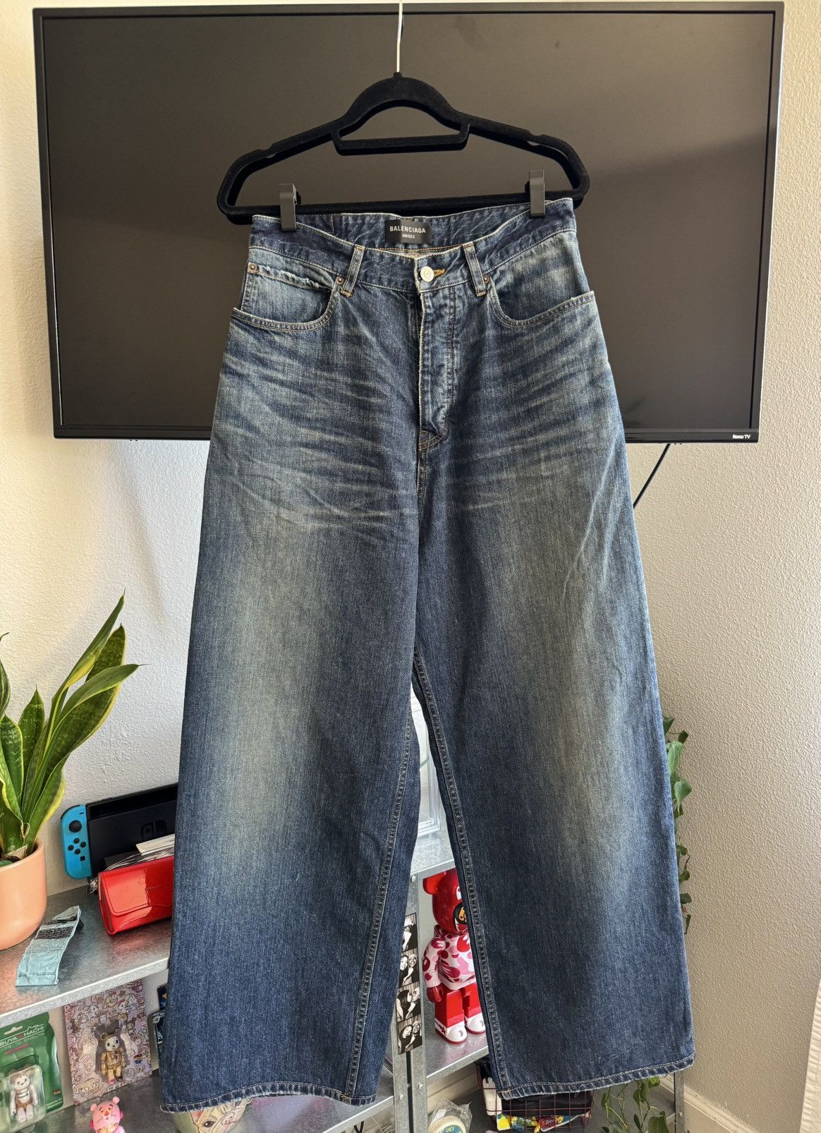 デニム・ジーパン BALENCIAGA SS25 Denim jeans (786468TJW94 9000) BALENCIAGA＊SS25 Jeans Blue デニム・ジーパン BALENCIAGA SS25