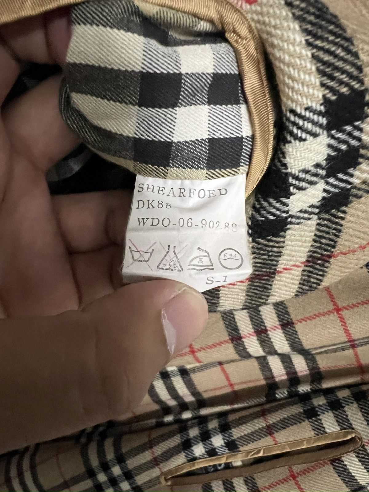 Burberry 346. Vintage Burberrys Maruzen Tokyo trench coat Size US L / EU 52-54 / 3 - 9 Thumbnail