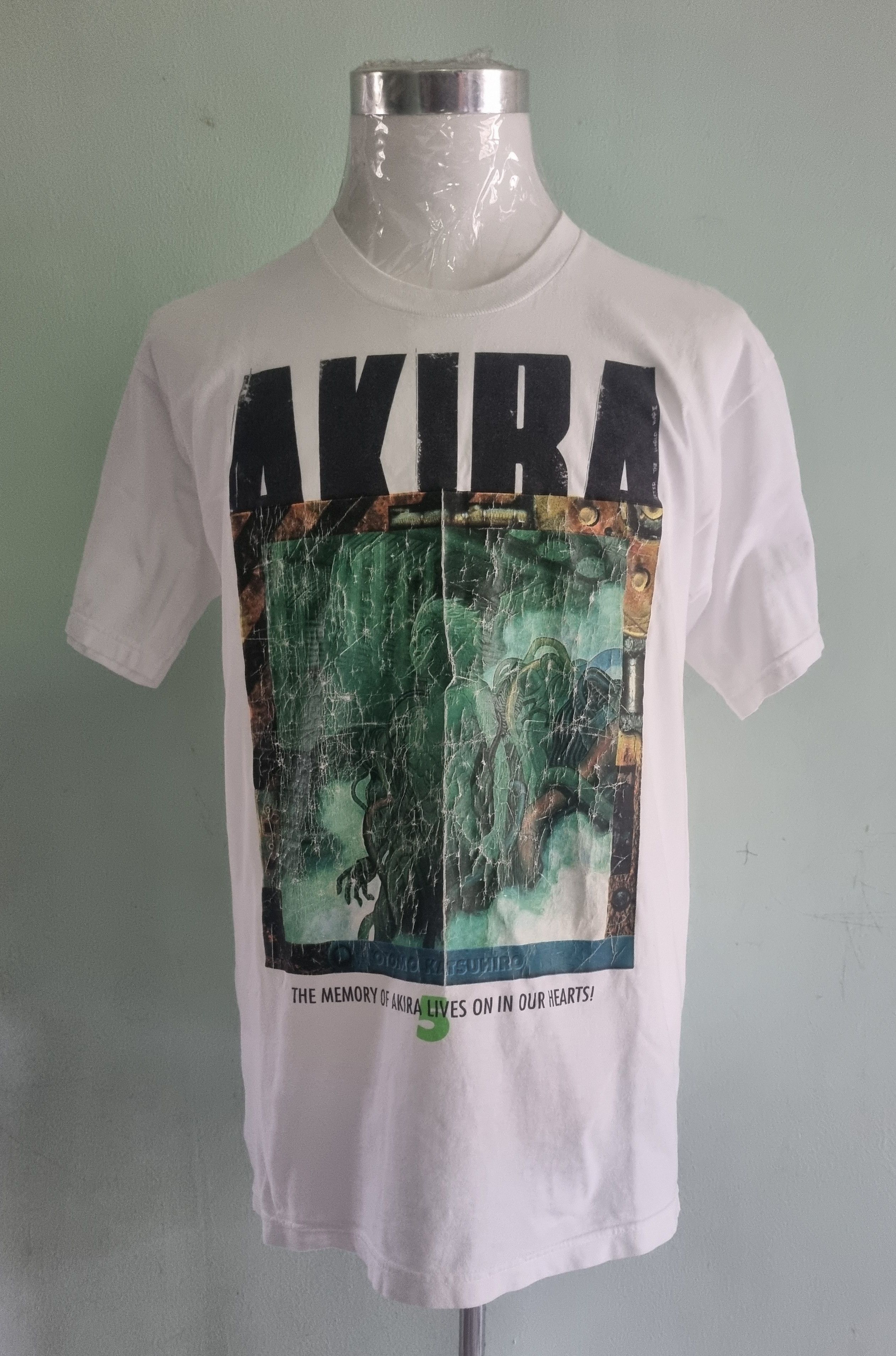 Anime Vintage Akira Young And Magazine Vol 5 T Shirt Size US L / EU 52-54 / 3 - 1 Thumbnail