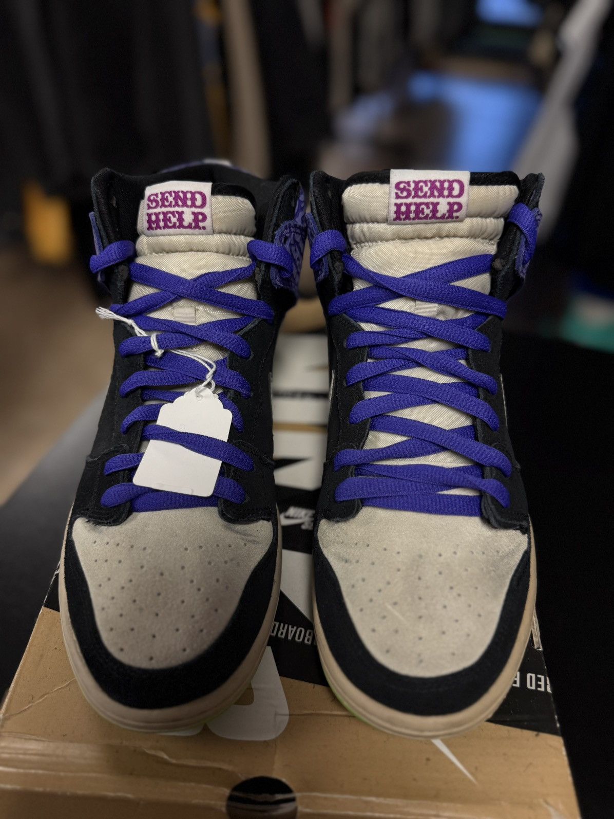 Nike Dunk High SB Send Help Dog Walker Size 11 2013 Size US 11 / EU 44 - 6 Thumbnail