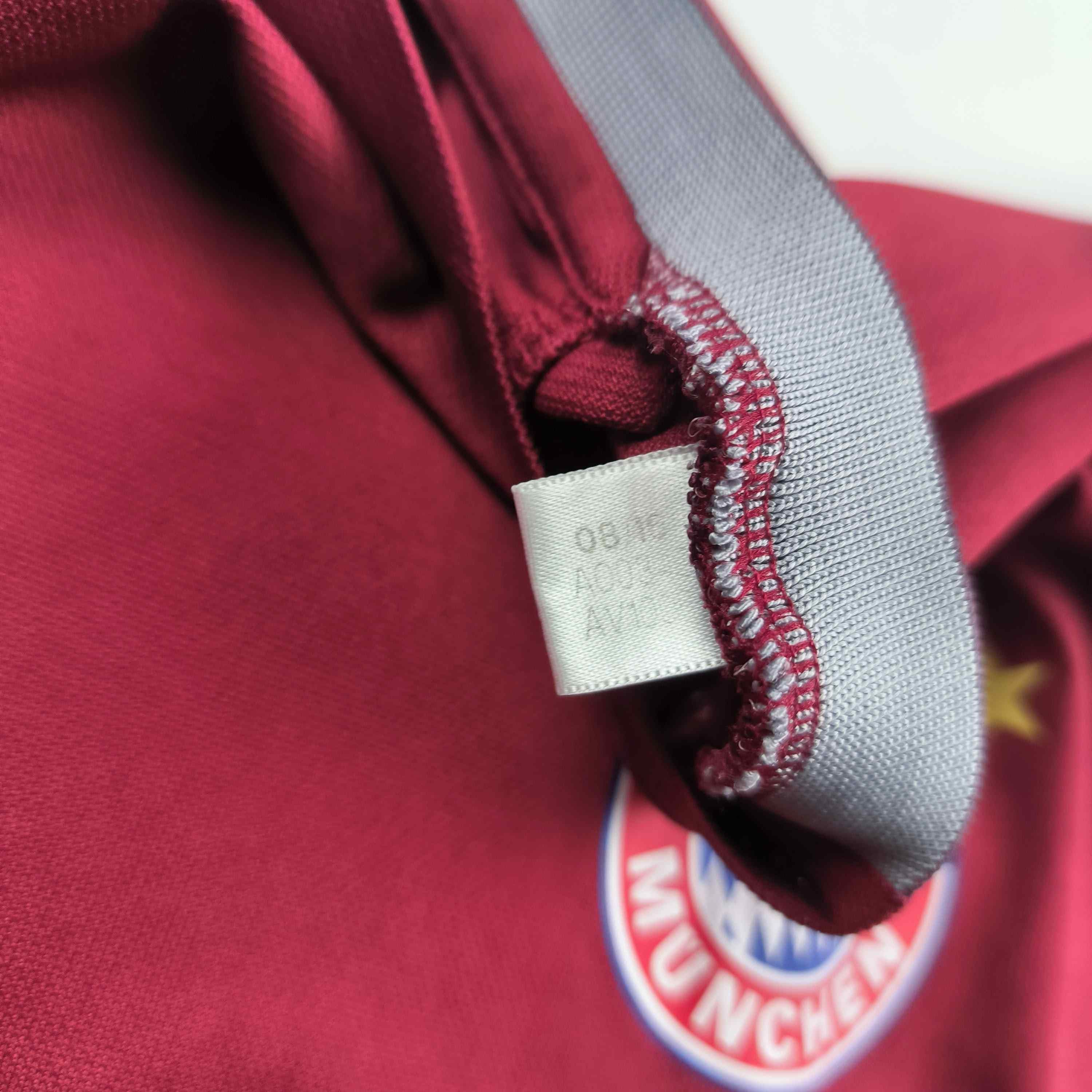 Adidas Bayern Munich 2016-17 Adidas training football jersey size S Size US S / EU 44-46 / 1 - 5 Thumbnail