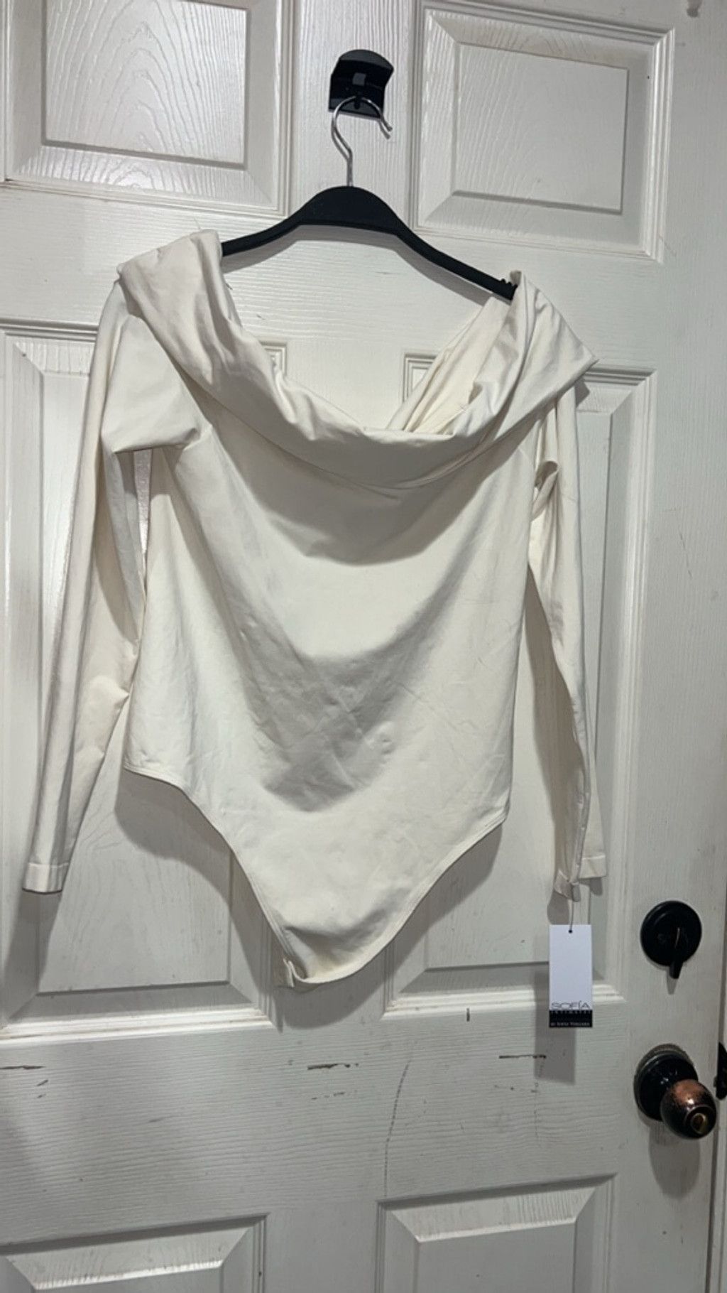 Other Sofia Vergara White Off Shoulder Bodysuit XXL Size XXL / US 16-18 / IT 52-54 - 1 Thumbnail