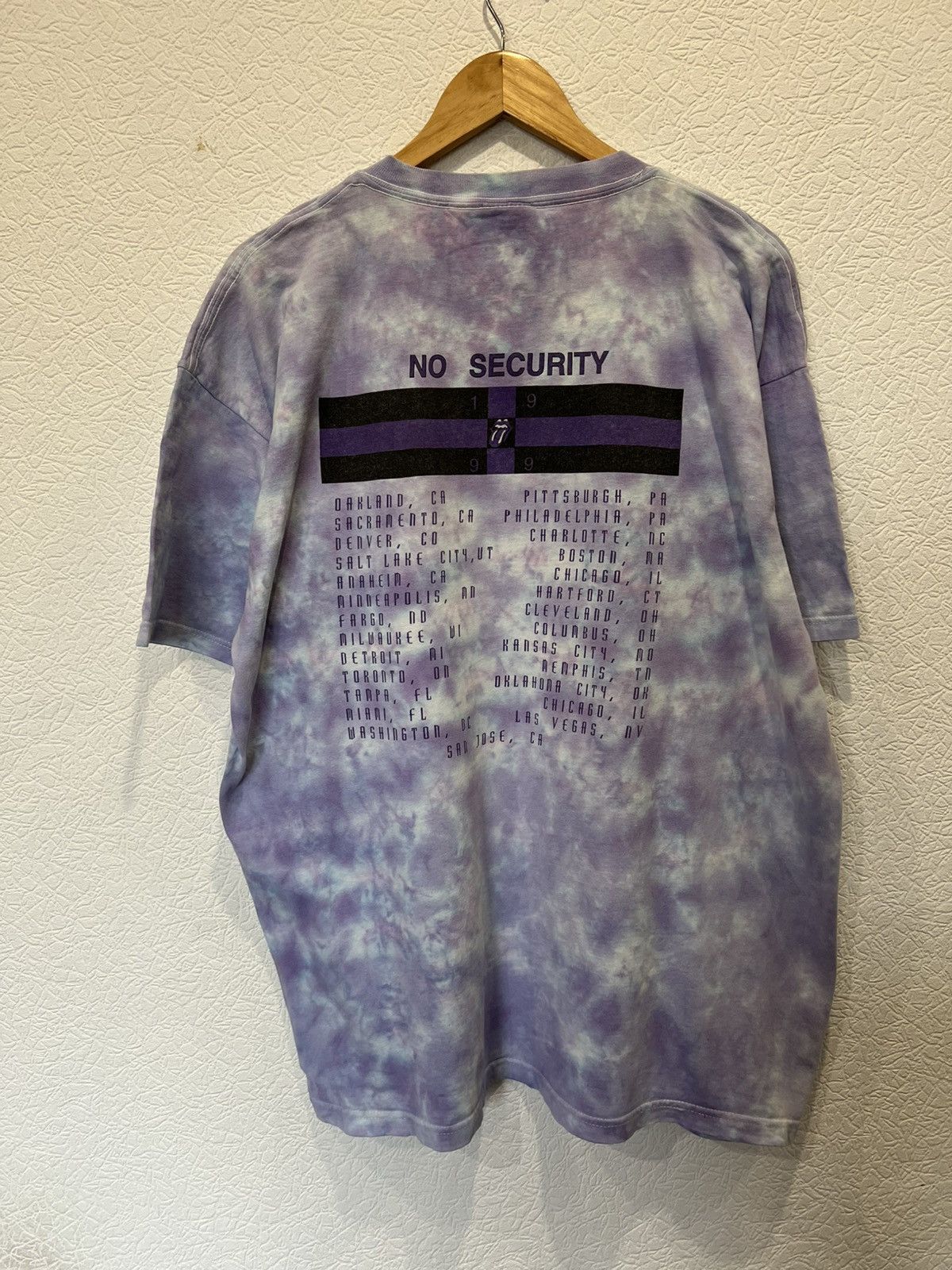 Band Tees The Rolling Stones 1999 No Security Purple T Shirt Vintage Size US XL / EU 56 / 4 - 7 Thumbnail