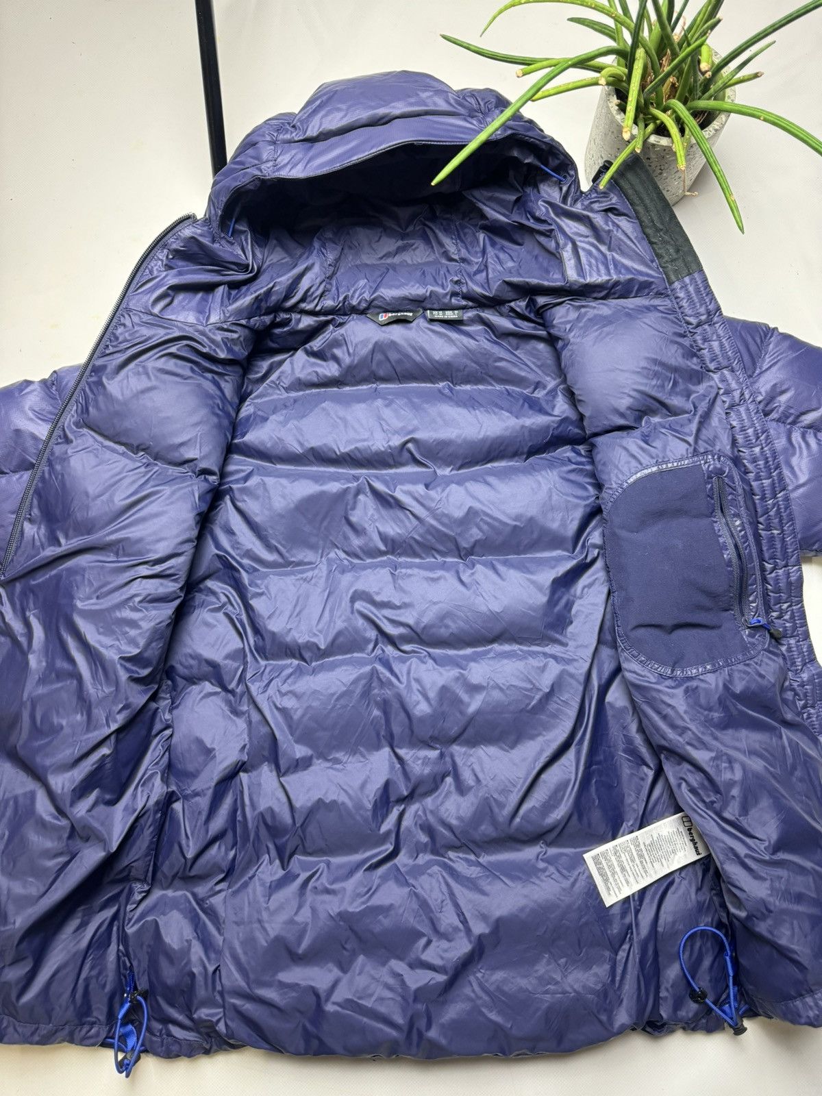 Berghaus × Vintage Rare Berghaus Down puffer jacket y2k Size M / US 6-8 / IT 42-44 - 9 Thumbnail
