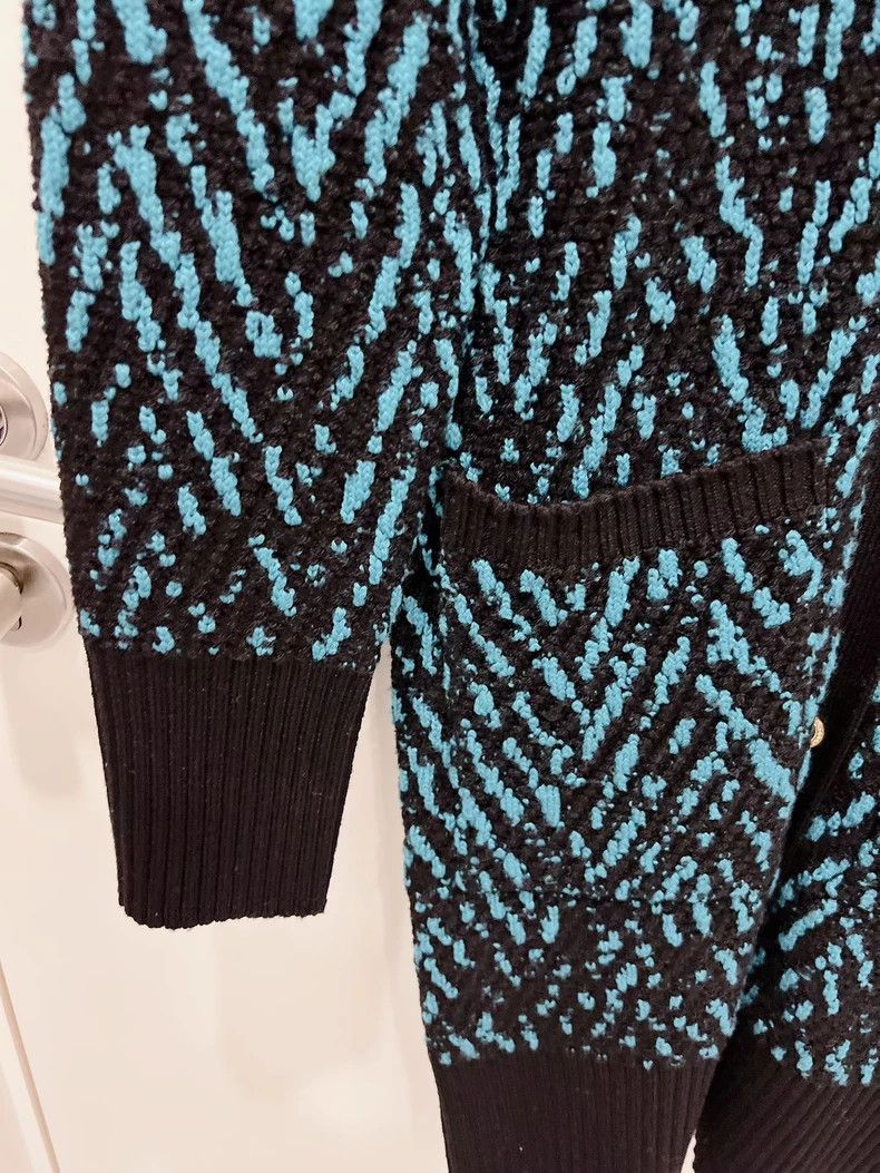 Versace Versace Blue and black patterned maxi wool cardigan jacket Size M / US 6-8 / IT 42-44 - 4 Thumbnail