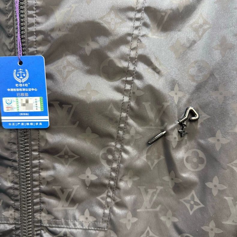 Louis Vuitton Louis Vuitton 23 New Dark Embossed Full Logo Jacket Size US L / EU 52-54 / 3 - 2 Thumbnail