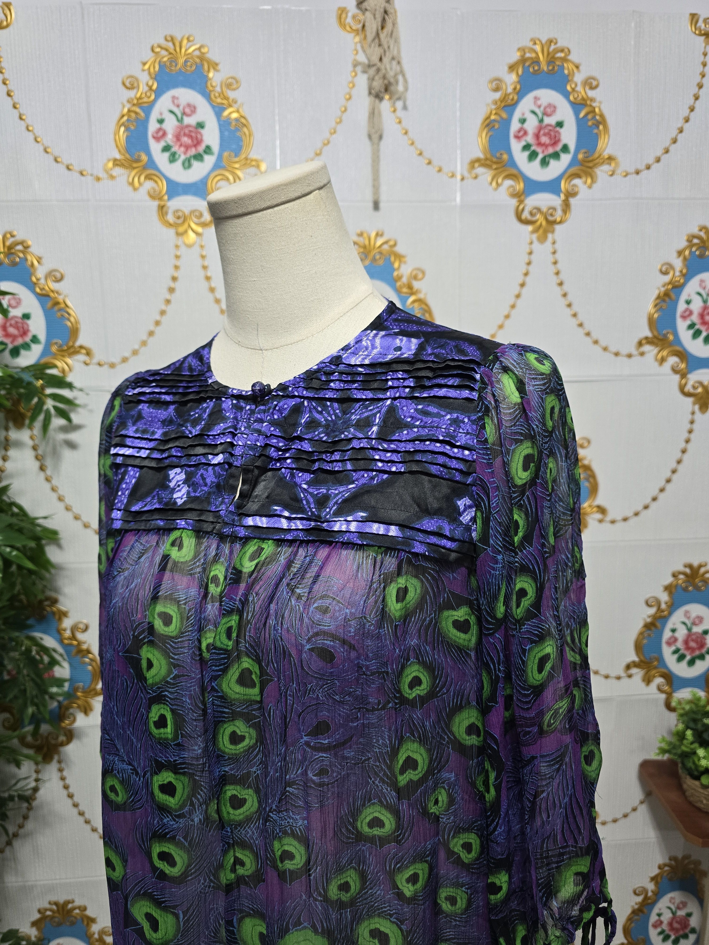 Custo Barcelona CUSTO BARCELONA vintage 100% silk size 2( small) ok for m Size S / US 4 / IT 40 - 6 Thumbnail