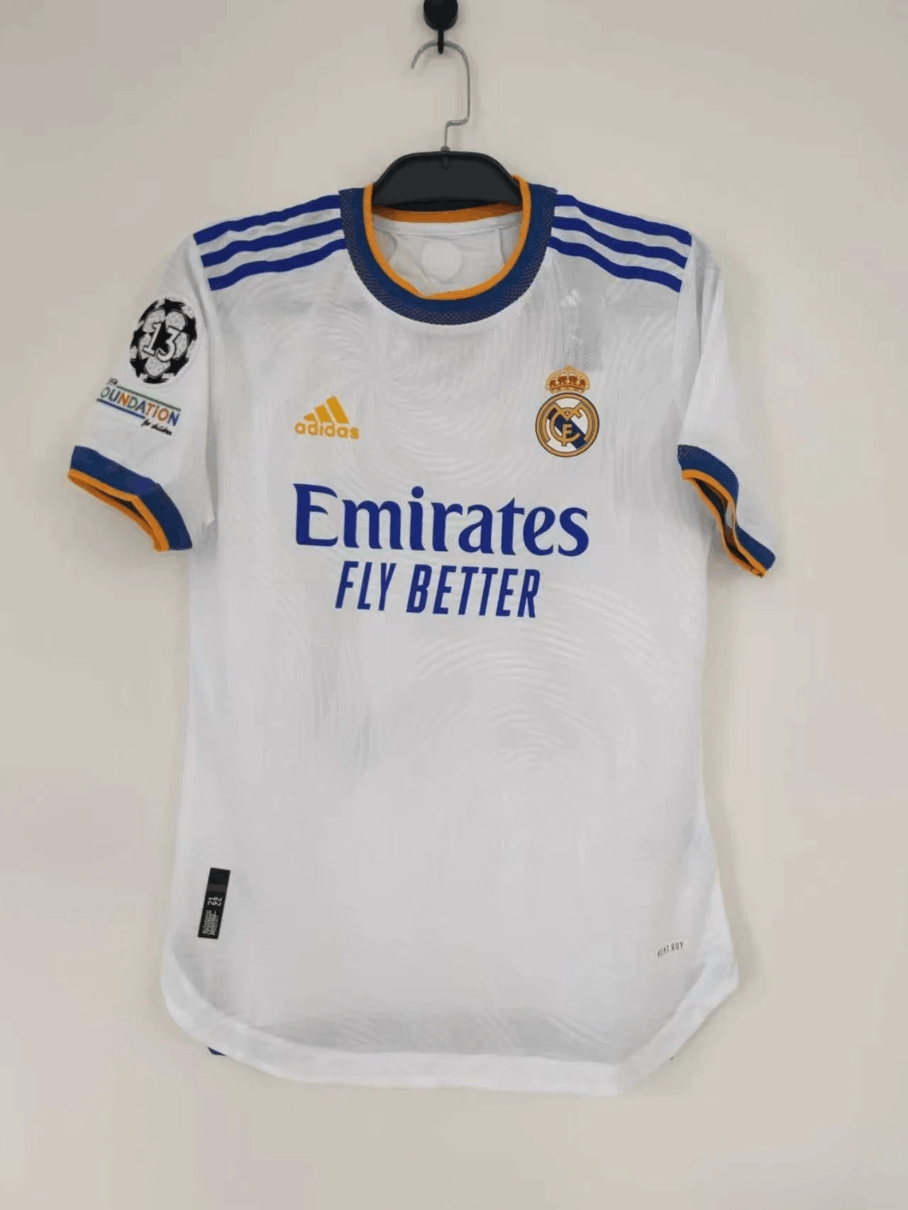 Other 2021 2022 Real Madrid #7 C Ronaldo Jersey Size US L / EU 52-54 / 3 - 2 Thumbnail