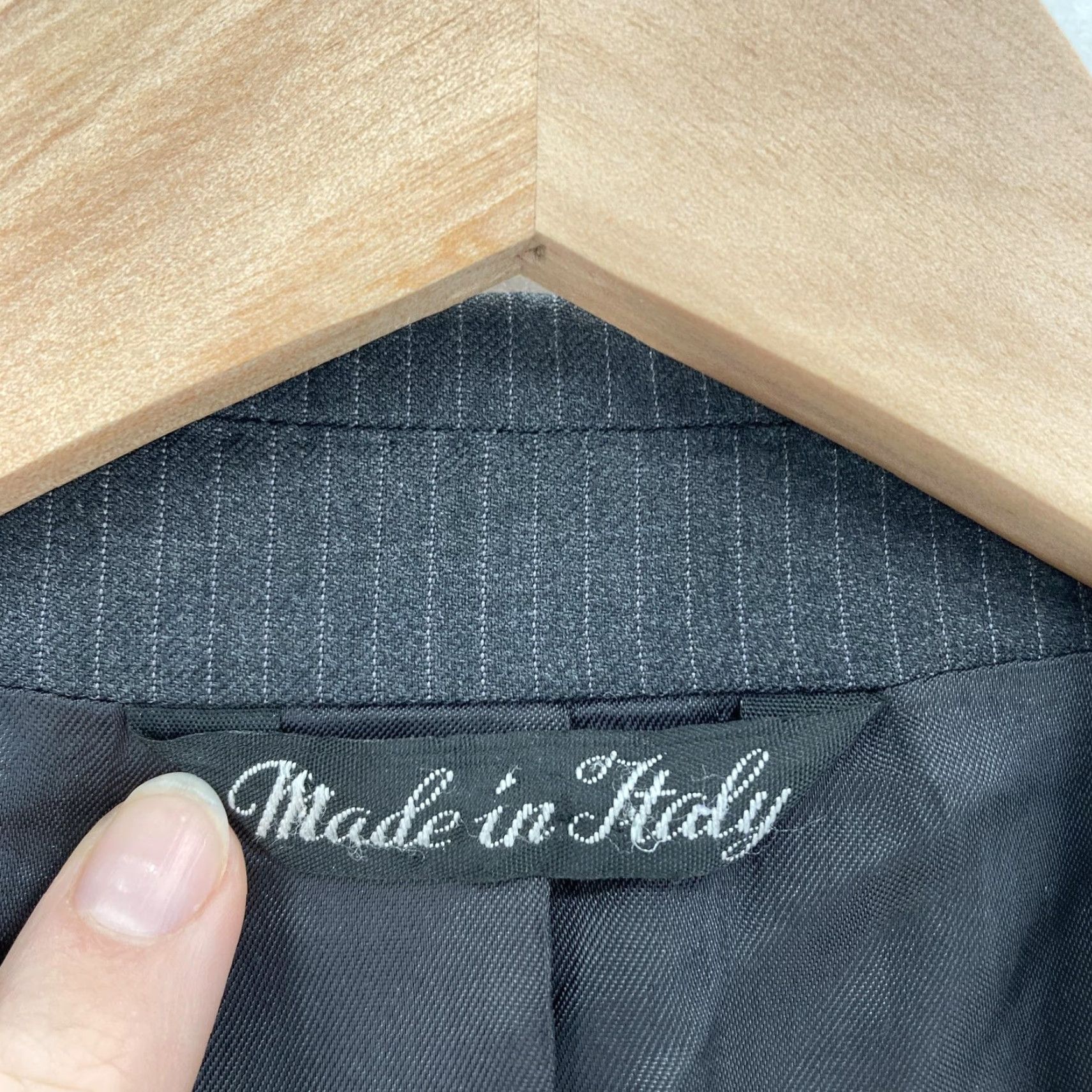 Saks Fifth Avenue VINTAGE BLACK Saks Fifth Avenue Blazer Mens 48R Gray Wool Pinstripe Zegna Jacket Notch Lapel Two-Button Classic 2 Piece Suit Jacket Size 48R - 4 Thumbnail