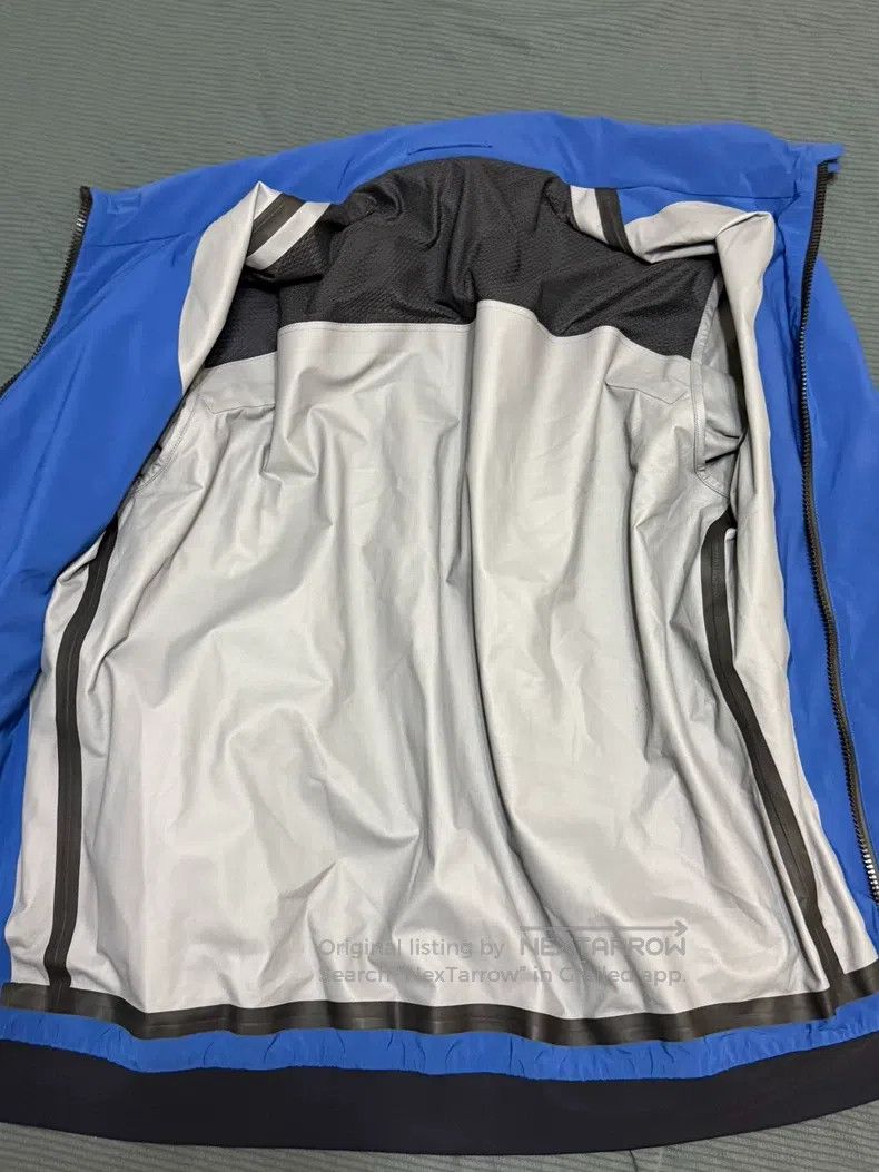 Hermes Hermes Jacket with adjustable hood, zipper with adhesive t Size US L / EU 52-54 / 3 - 3 Thumbnail