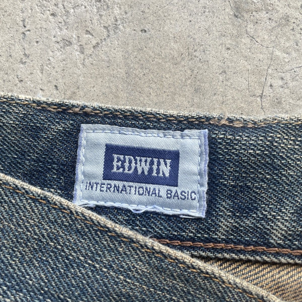 Japanese Brand Vintage Edwin 404 Japan Faded Denim Jeans Pants W31 Size US 31 - 7 Thumbnail
