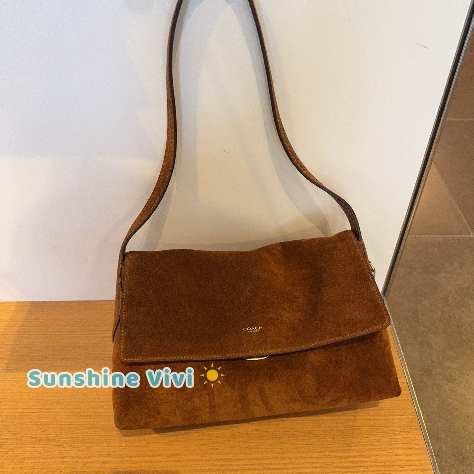 Coach NWT Coach Chelsea Shoulder Bag 30 Warm Brown leather CDS59 Size ONE SIZE - 1 Thumbnail