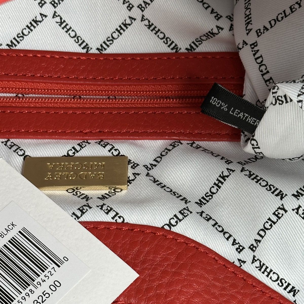 Badgley Mischka Badgley Mischka Shoulder Bag Basket Weave Tassel Leather Size ONE SIZE - 8 Thumbnail