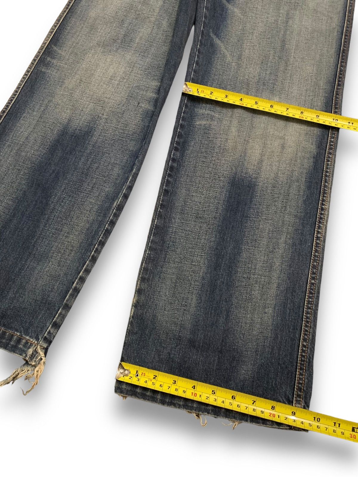 Valentino Vintage Valentino Rudy Italy Faded Baggy Bush Denim Pants Size US 33 - 18 Thumbnail