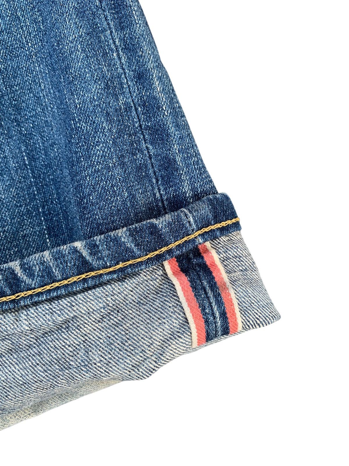 Edwin VINTAGE EDWIN 505zx SELVEDGE BUCKLE BACK DISTRESSED DENIM Size US 33 - 8 Thumbnail