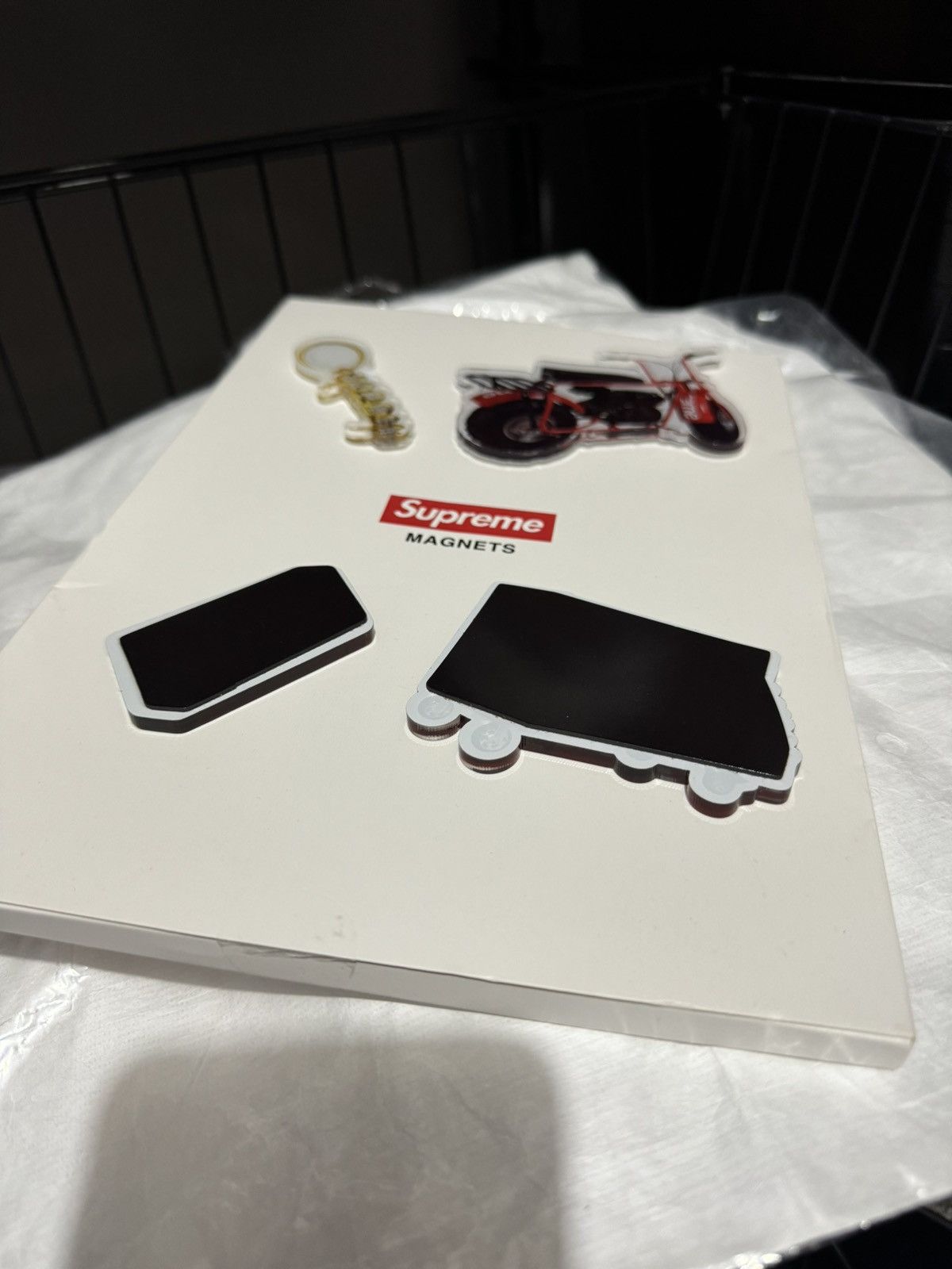 Supreme Supreme Magnets Size ONE SIZE - 4 Thumbnail