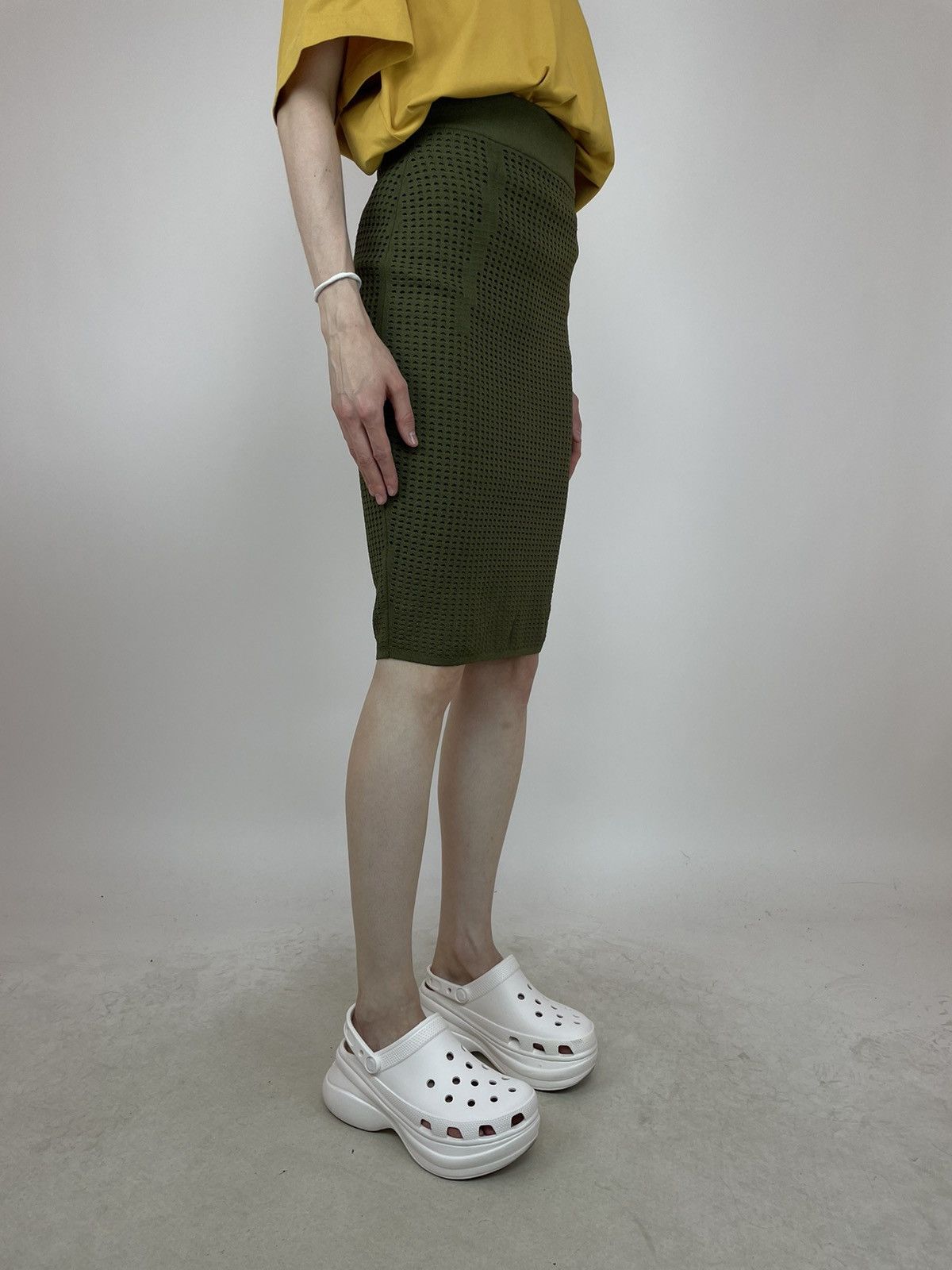Japanese Brand JOHN + JENN PERFORATED OVERLAY PENCIL SKIRT GEEM SIZE SMALL Size 24" / US 00 / IT 34 - 6 Thumbnail