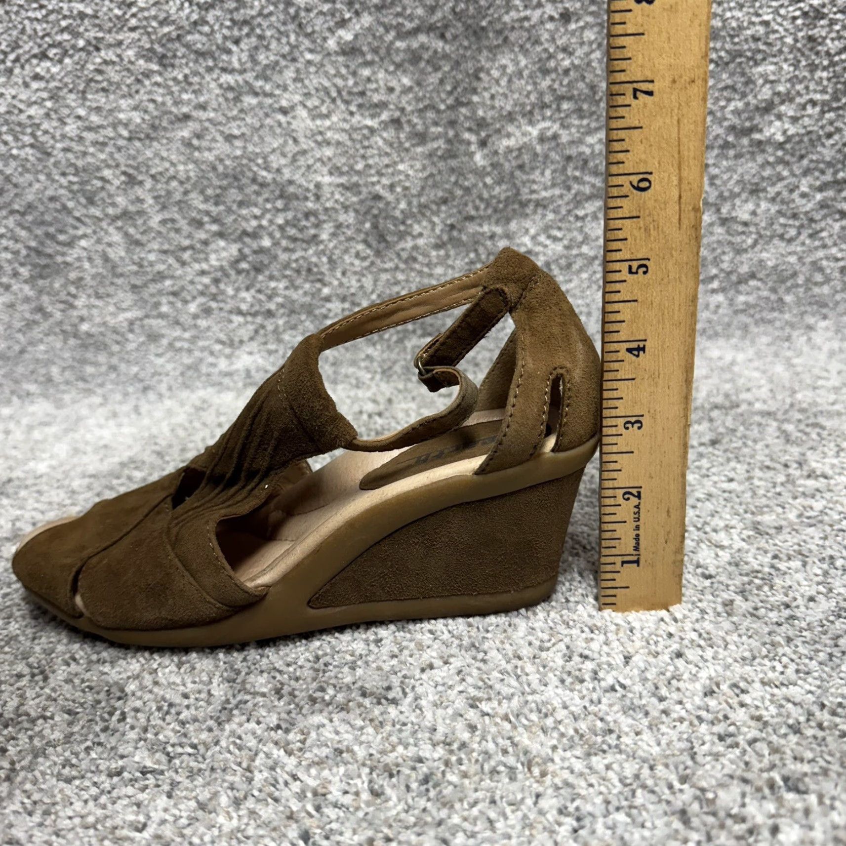 Vintage VINTAGE Earth Sandals Womens 7 Leather Suede Wedge Heel Y2K Cushioned Sustainable Casual Sandal Brown 90s Bohemian Retro Women Size US 7 / IT 37 - 5 Thumbnail