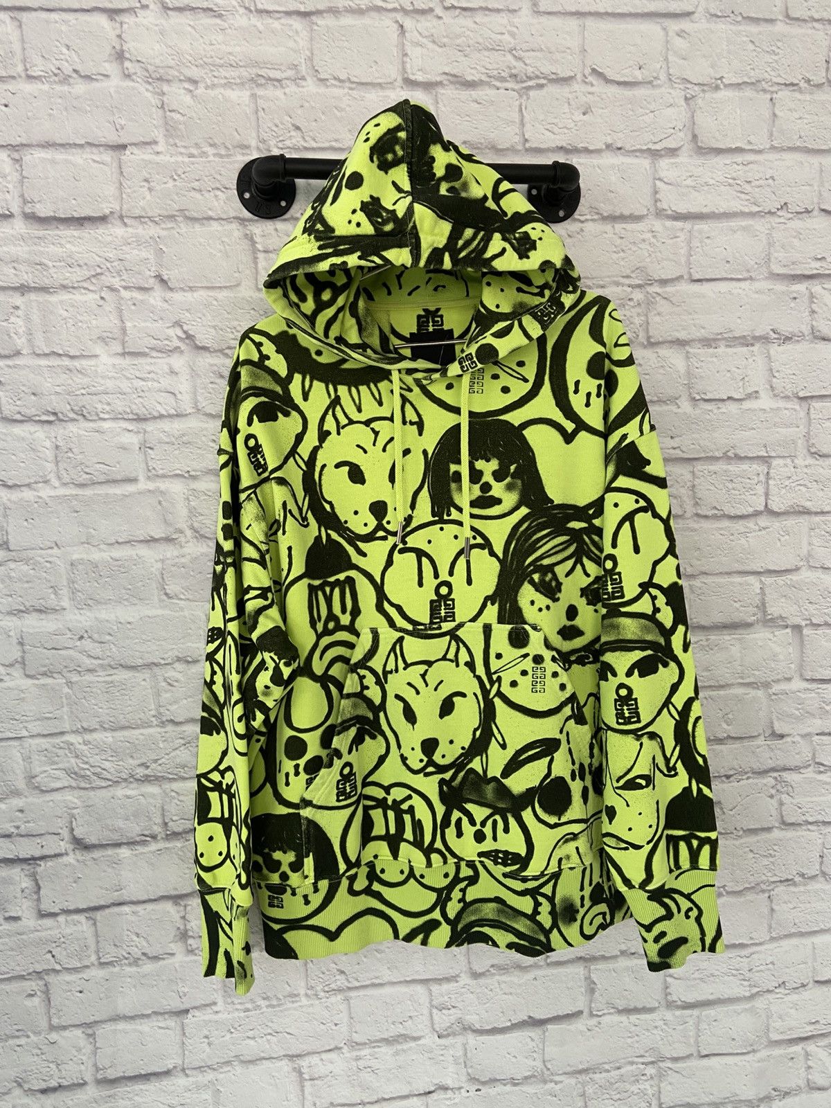 Chito × Givenchy Givenchy Chito Allover Family Oversized Hoodie Size US L / EU 52-54 / 3 - 1 Thumbnail
