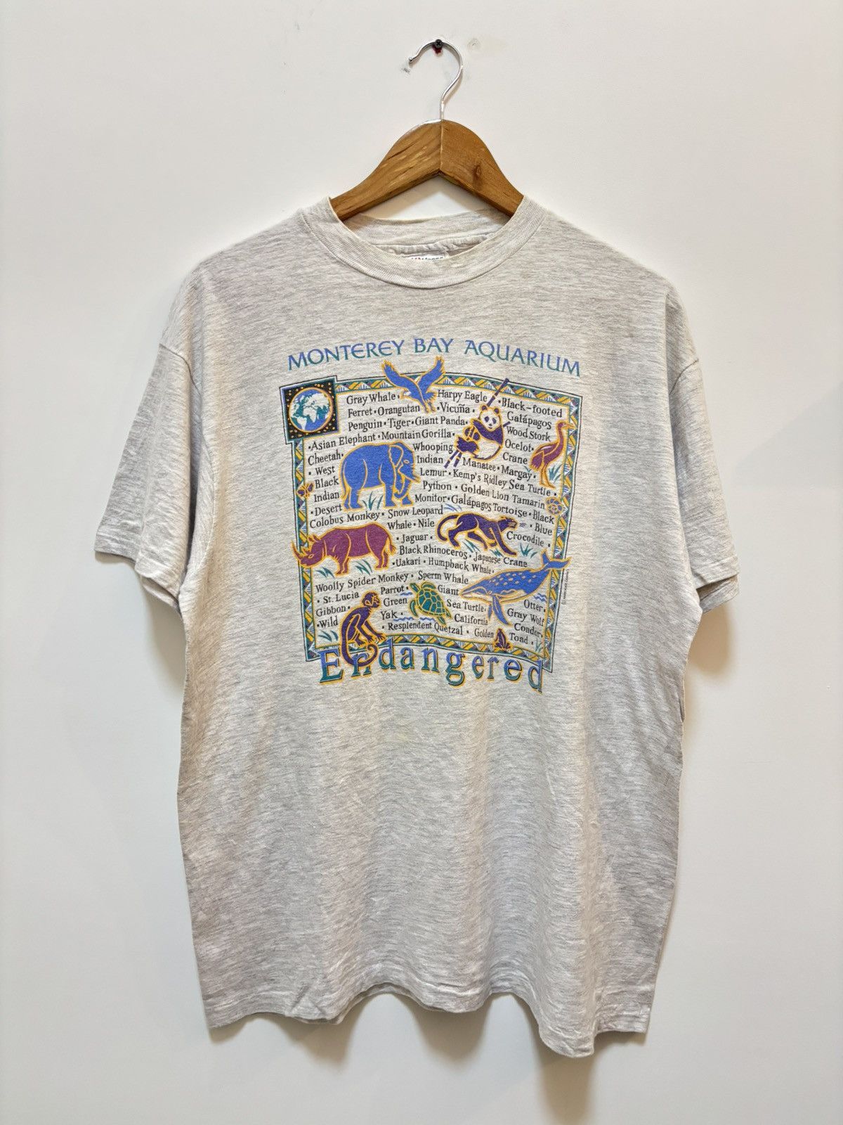 Hanes × Vintage Vintage 90's Endangered Animal Monterey Bay Aquarium Size US XL / EU 56 / 4 - 1 Thumbnail
