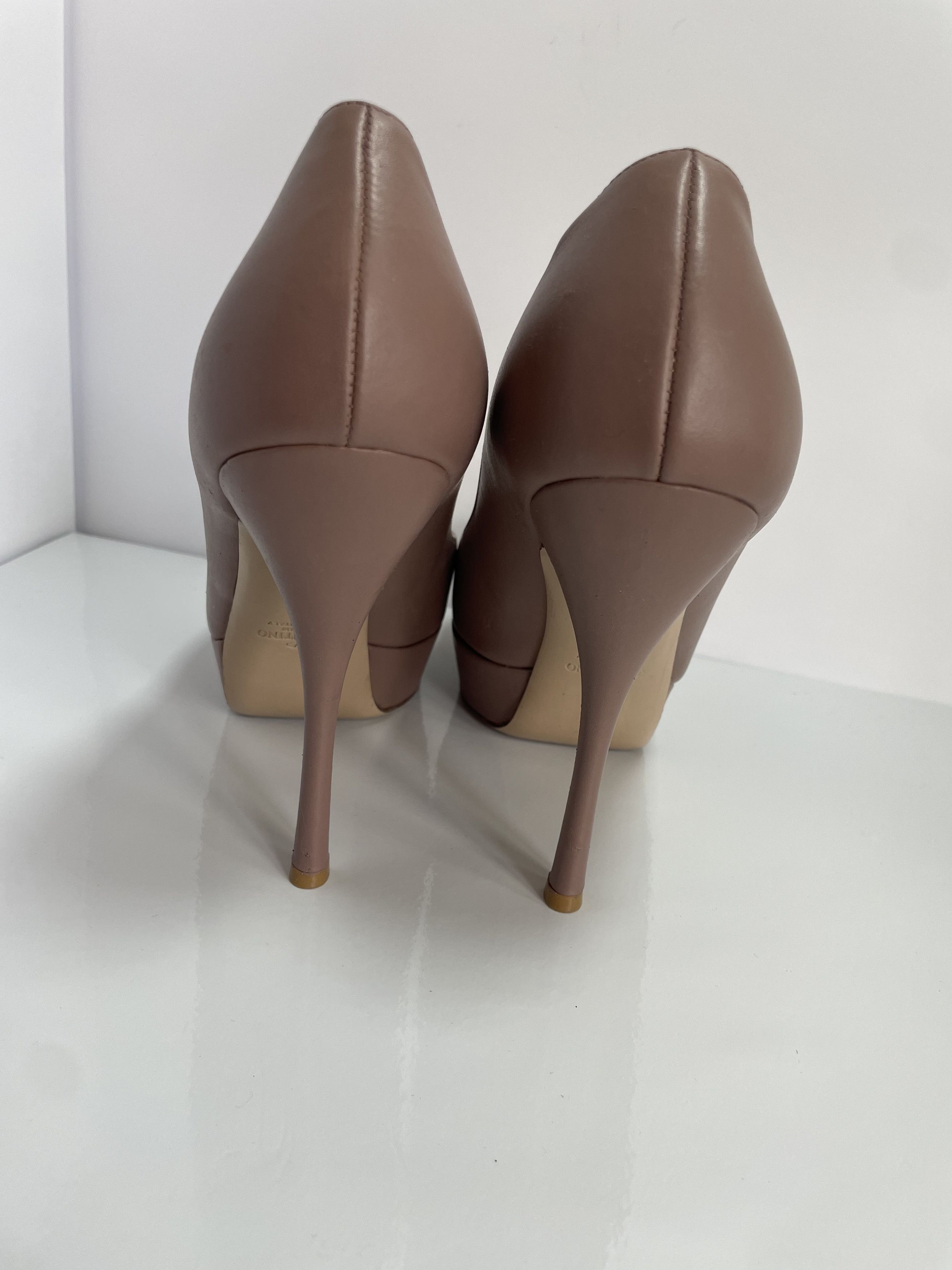 Valentino Valentino Garavani leather heels Size US 8 / IT 38 - 4 Thumbnail