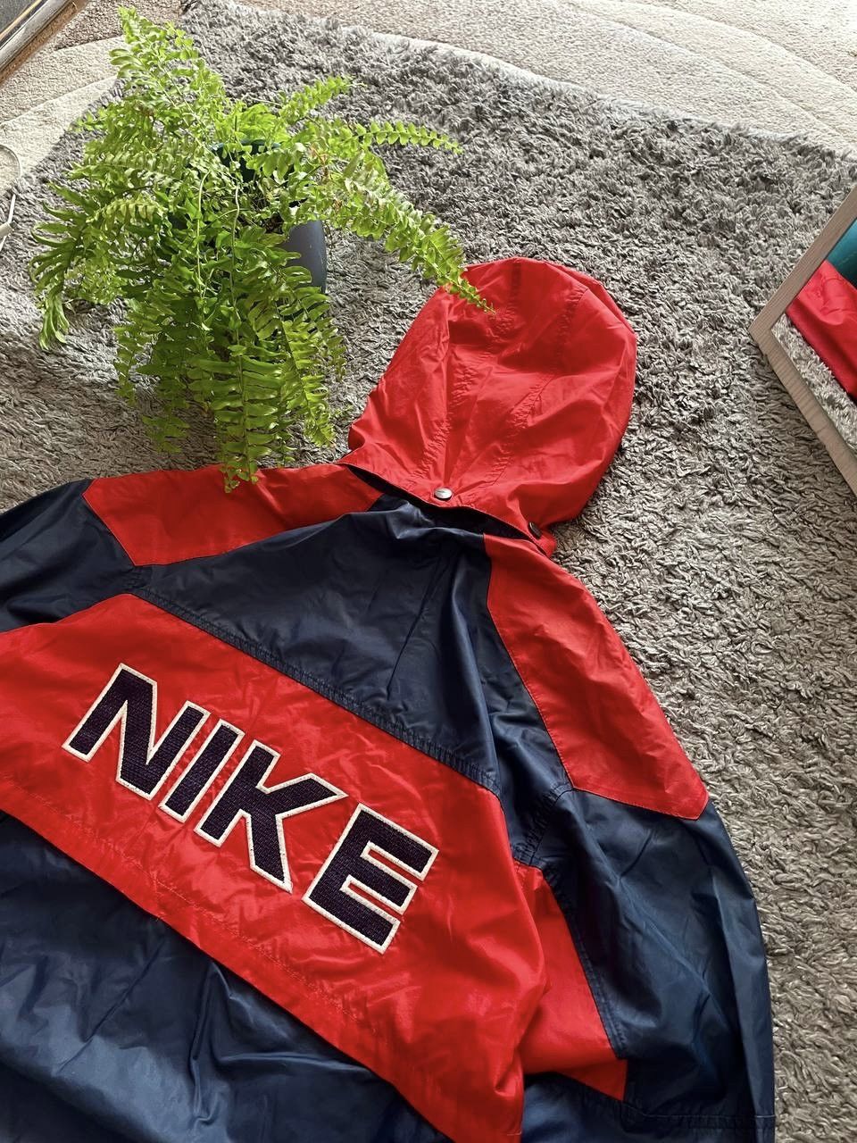 Nike × Vintage 90s Nike Vintage Light Jacket Streetwear Big Logo Swoosh Y2k Size US L / EU 52-54 / 3 - 4 Thumbnail