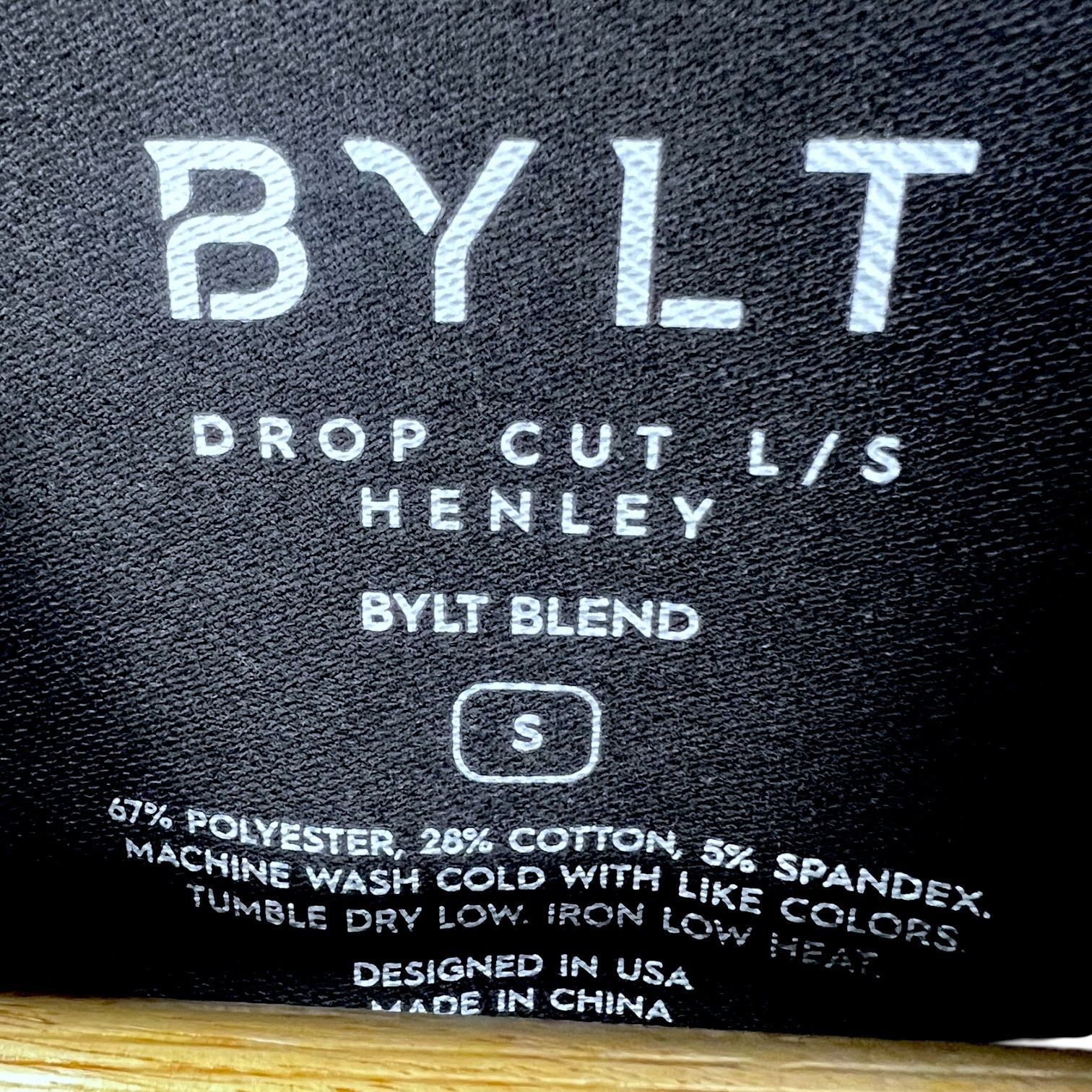 Gildan NWT BYLT Drop Cut Curved Hem L/S Henley - S - $50 Retail Size US S / EU 44-46 / 1 - 2 Thumbnail