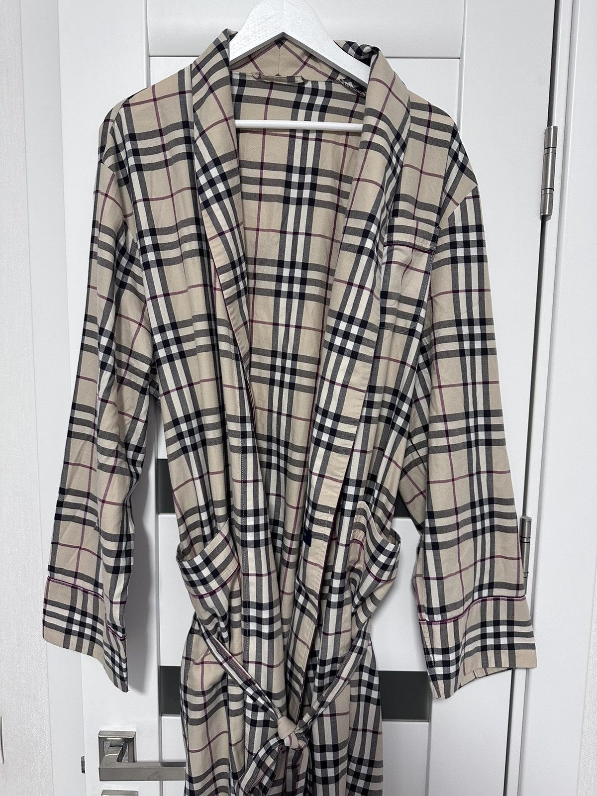 Burberry Burberry Trench Coat Check Nova Beige Women Size L Size L / US 10 / IT 46 - 1 Thumbnail
