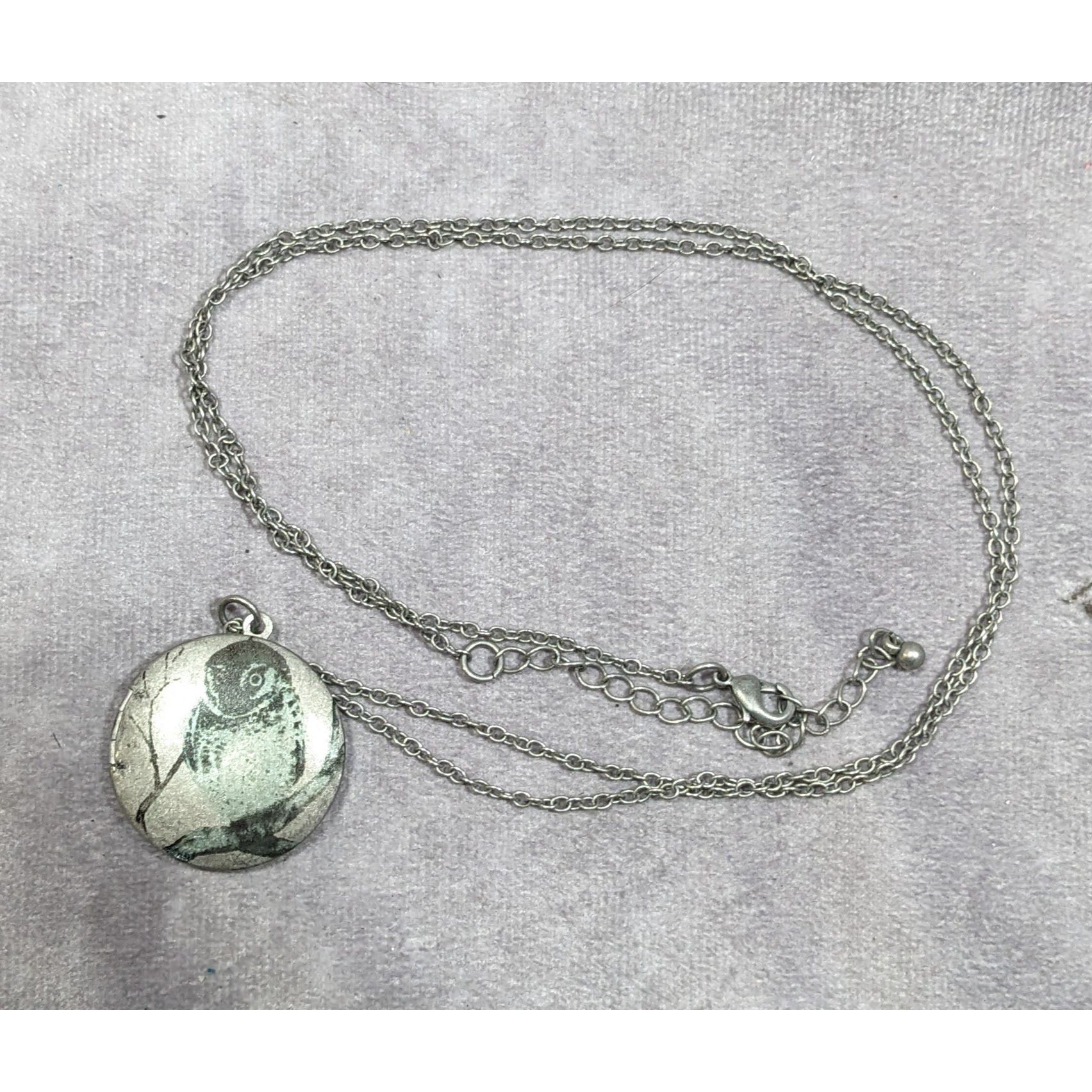 Other Nature Themed Owl Front Silver Tone Locket Necklace Size ONE SIZE - 14 Thumbnail