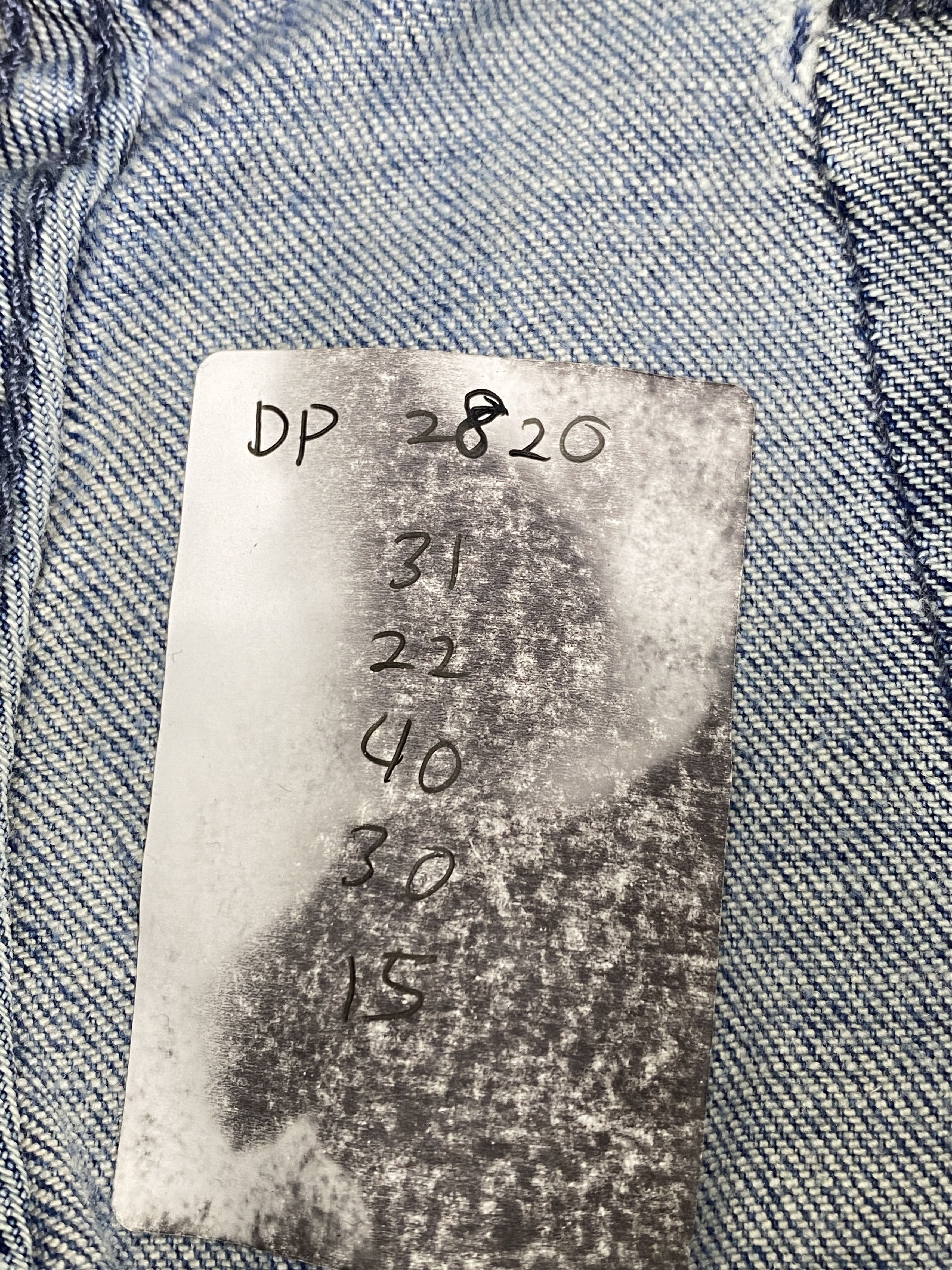 Levi's Distressed Vintage Levi's 514 Faded Blue Jeans DP2820 Size US 31 - 23 Thumbnail