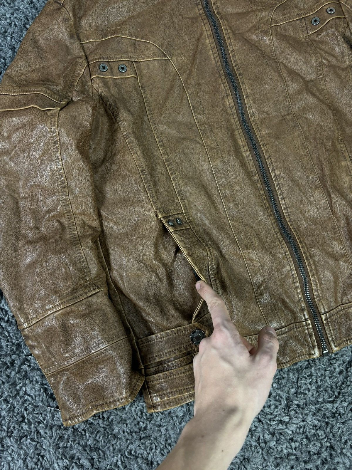 Vintage Vintage Y2K Leather Jacket 2000s Avant Garde Size US L / EU 52-54 / 3 - 7 Thumbnail