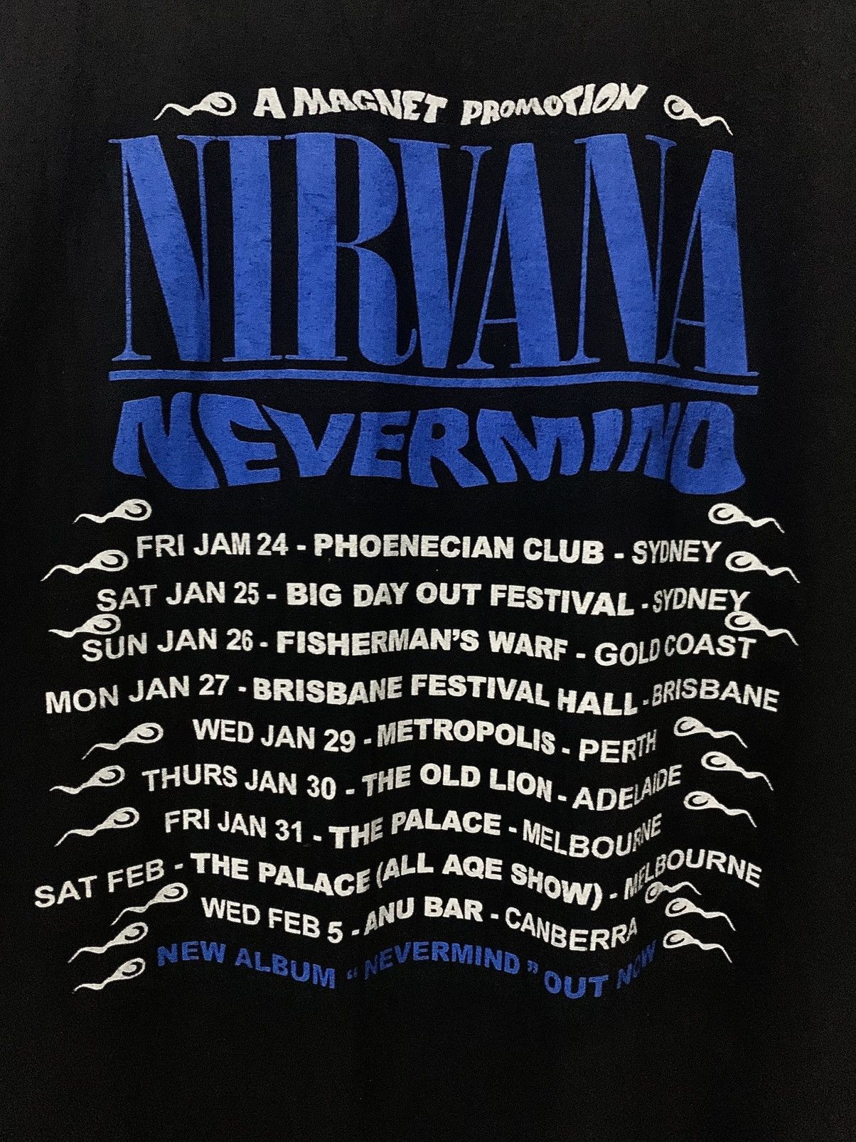 Band Tees Rare Vintage 2004 Nirvana “Nevermind” Tour tee T-Shirt Size US L / EU 52-54 / 3 - 6 Thumbnail
