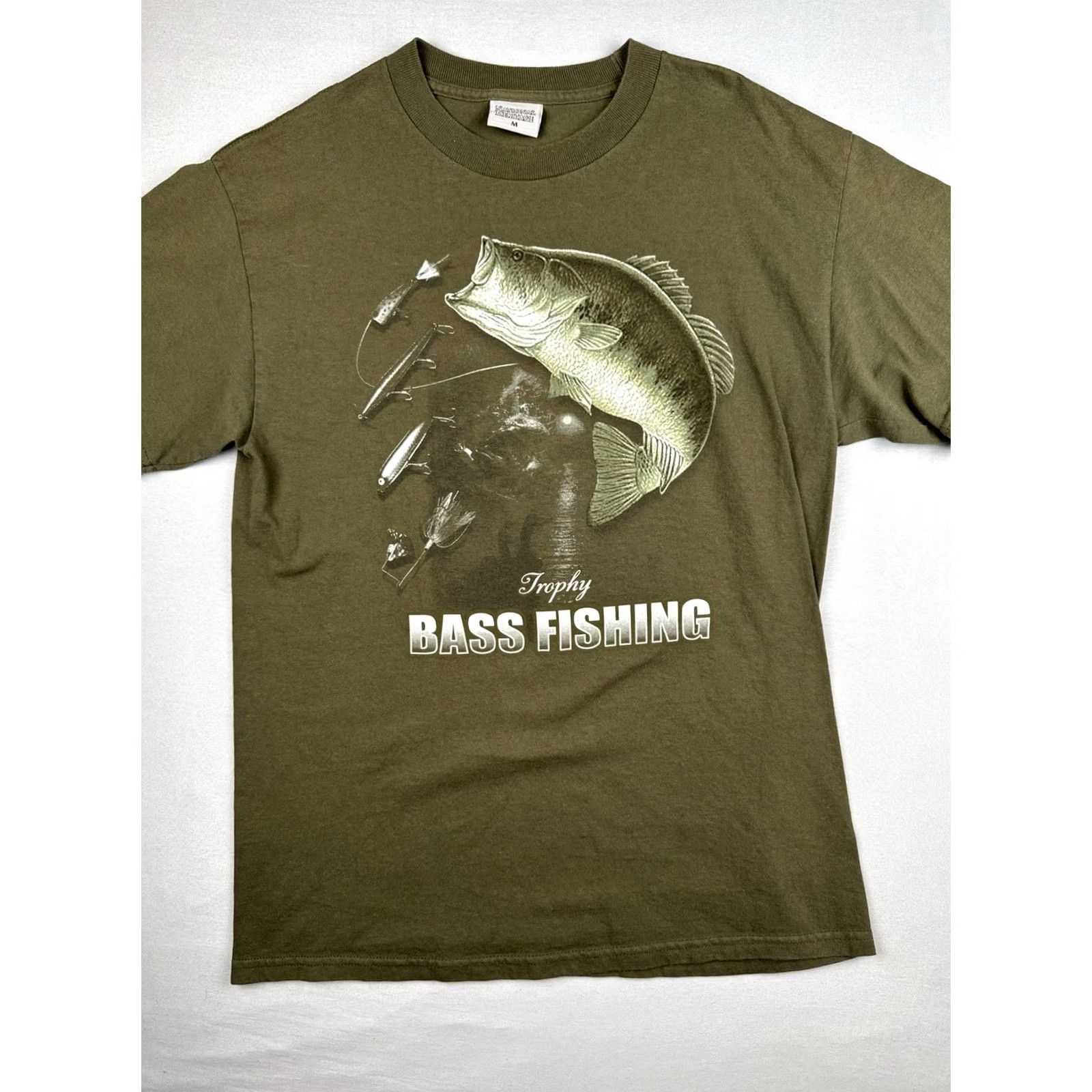 Olive VINTAGE National Heritage T-Shirt Olive Green M Short Sleeve Crew Neck Bass Trophy Graphic Mens Shirt Vintage 1990s Geared Toward Fishing Fans Size US M / EU 48-50 / 2 - 3 Thumbnail