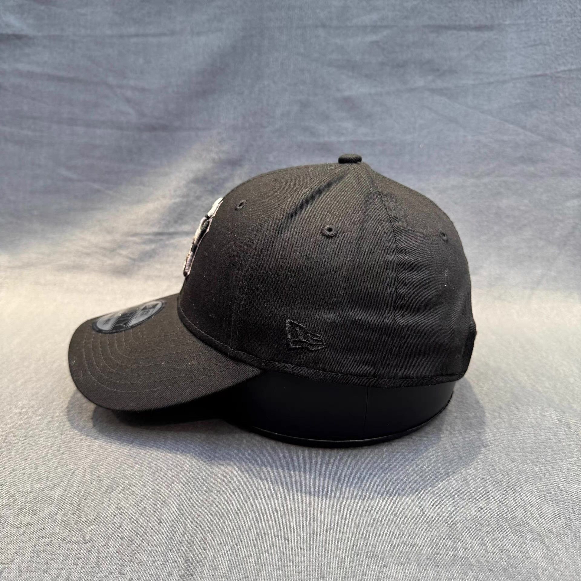 New Era New Era baseball cap with side logo curved brim Q5 Size ONE SIZE - 7 Thumbnail