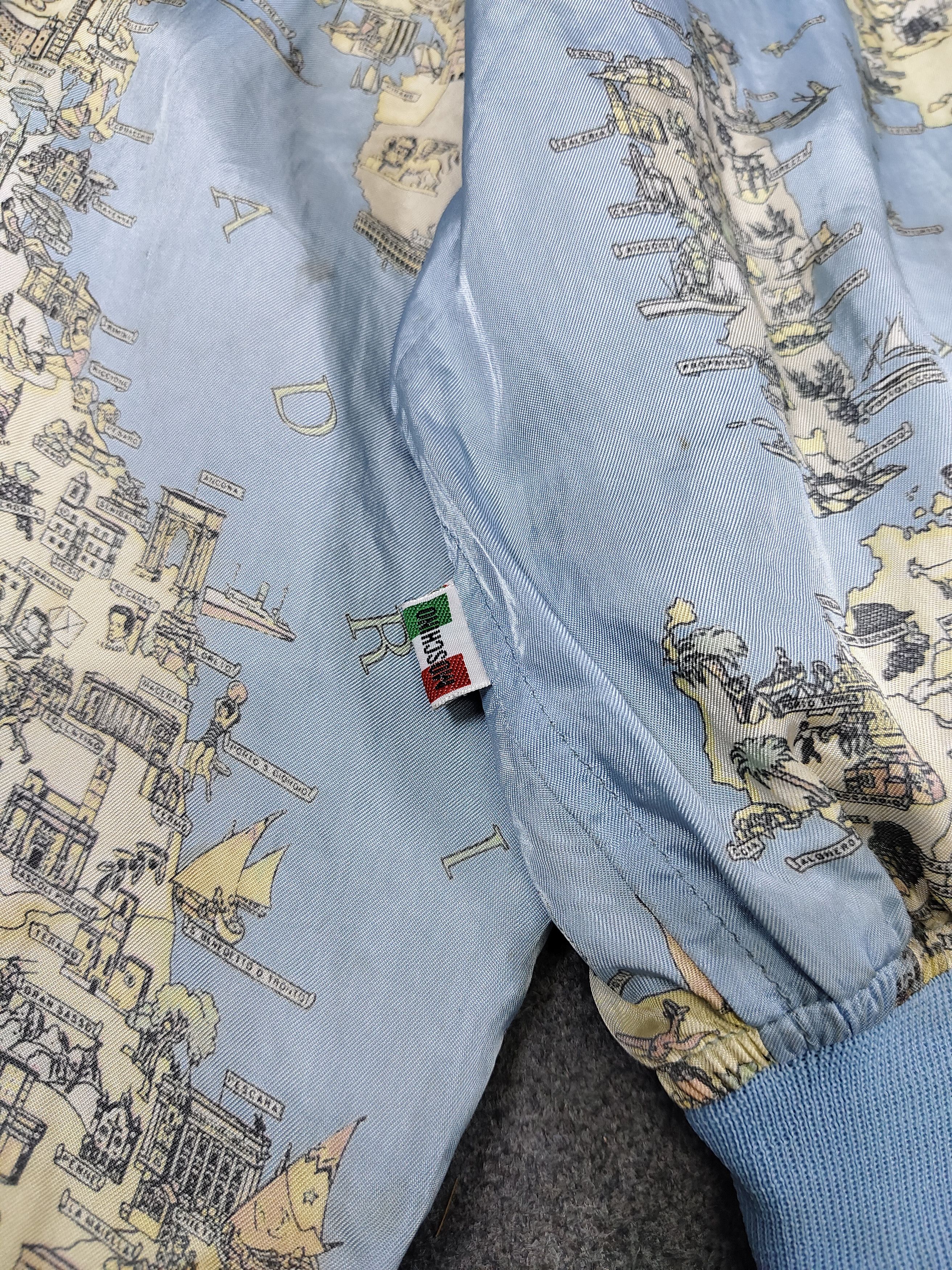 Moschino 90s Moschino💥 Archive AOP Maps Cartohraphic Cropped Bomber Size M / US 6-8 / IT 42-44 - 10 Thumbnail