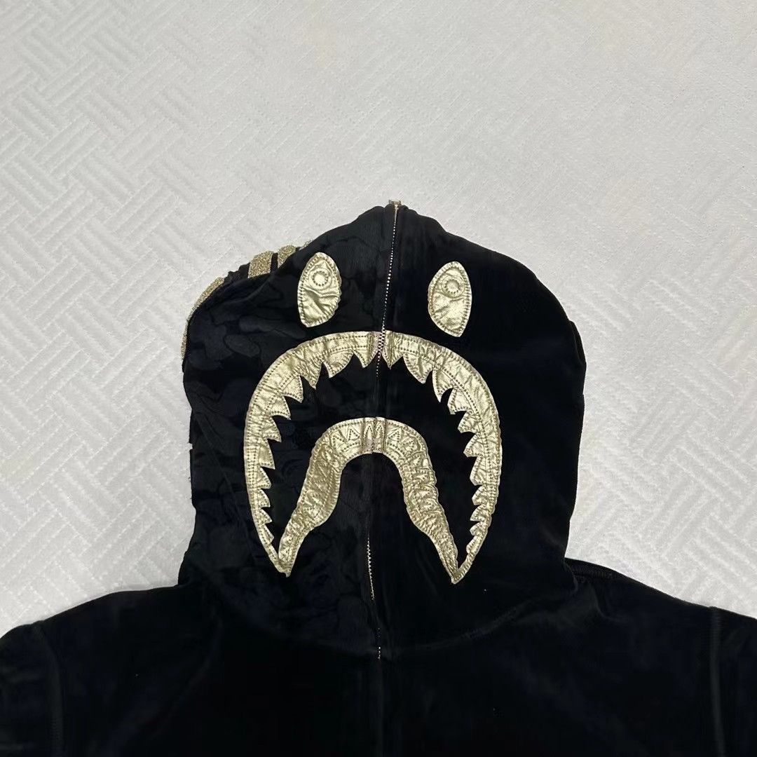 Bape LIMITED CAMO SHARK FULL ZIP HOODIE Size US XL / EU 56 / 4 - 2 Thumbnail