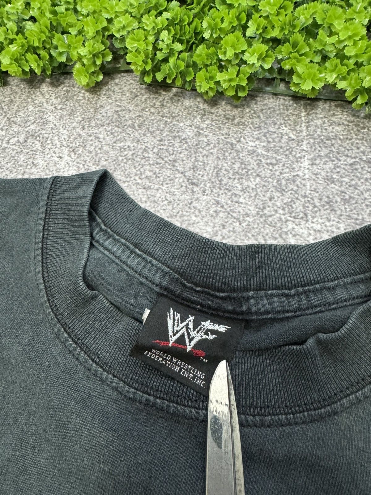 Vintage Vintage 2000 The Rock Dwayne Johnson T-Shirt Wwe WWF Size US M / EU 48-50 / 2 - 5 Thumbnail