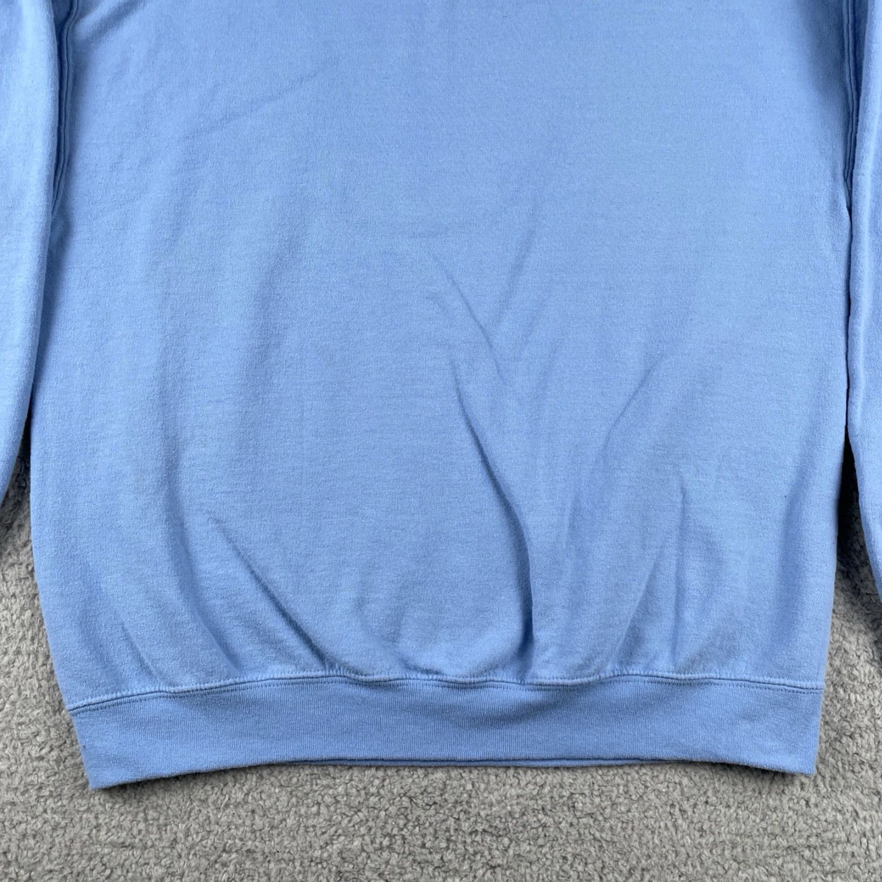 Gildan VINTAGE Gildan Heavy Blend Sweatshirt Blue L Mens Pull Over Solid Periwinkle Blue 80s 90s Mens Size US L / EU 52-54 / 3 - 7 Thumbnail