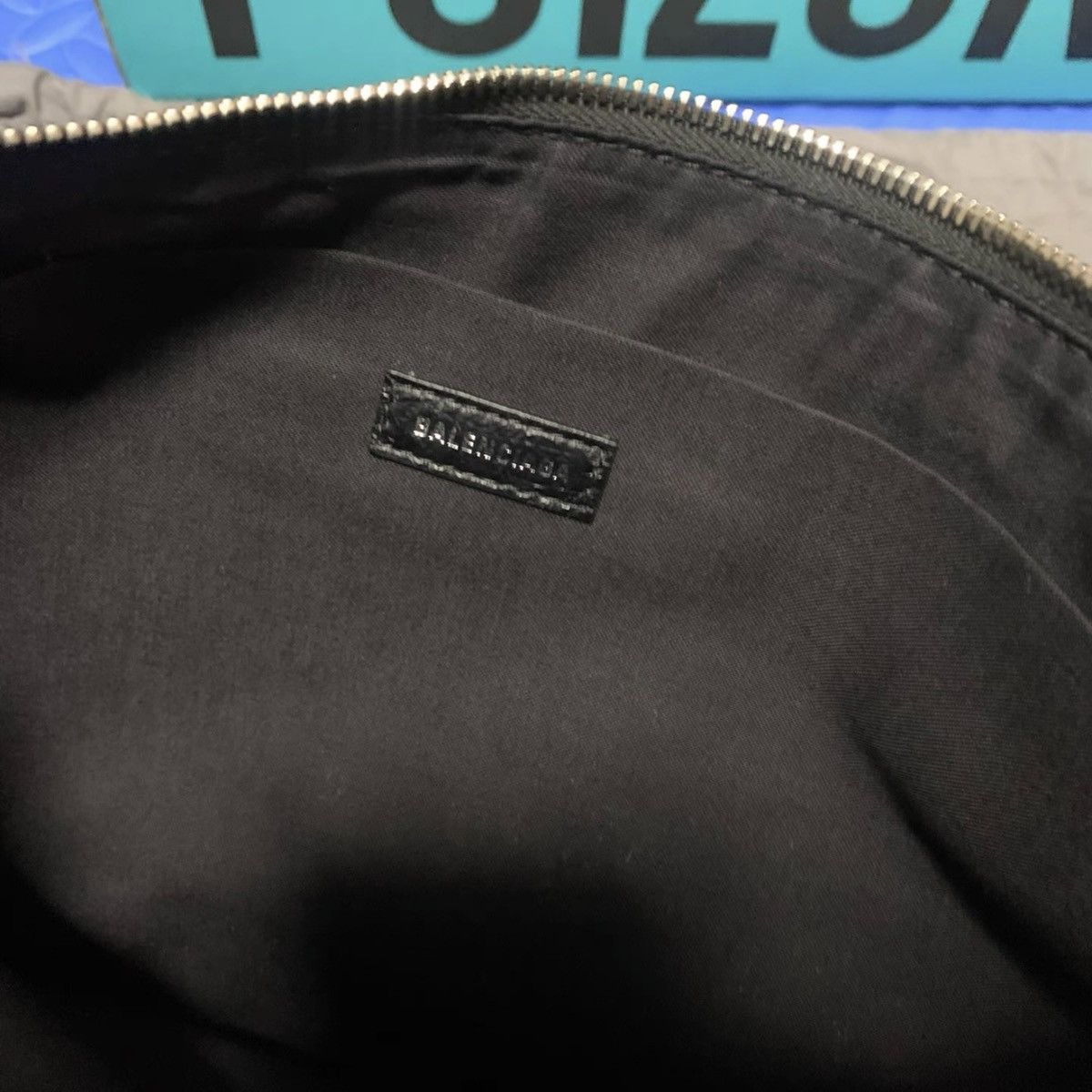 Balenciaga Gender Neutral Print Pouch Black Size ONE SIZE - 5 Thumbnail