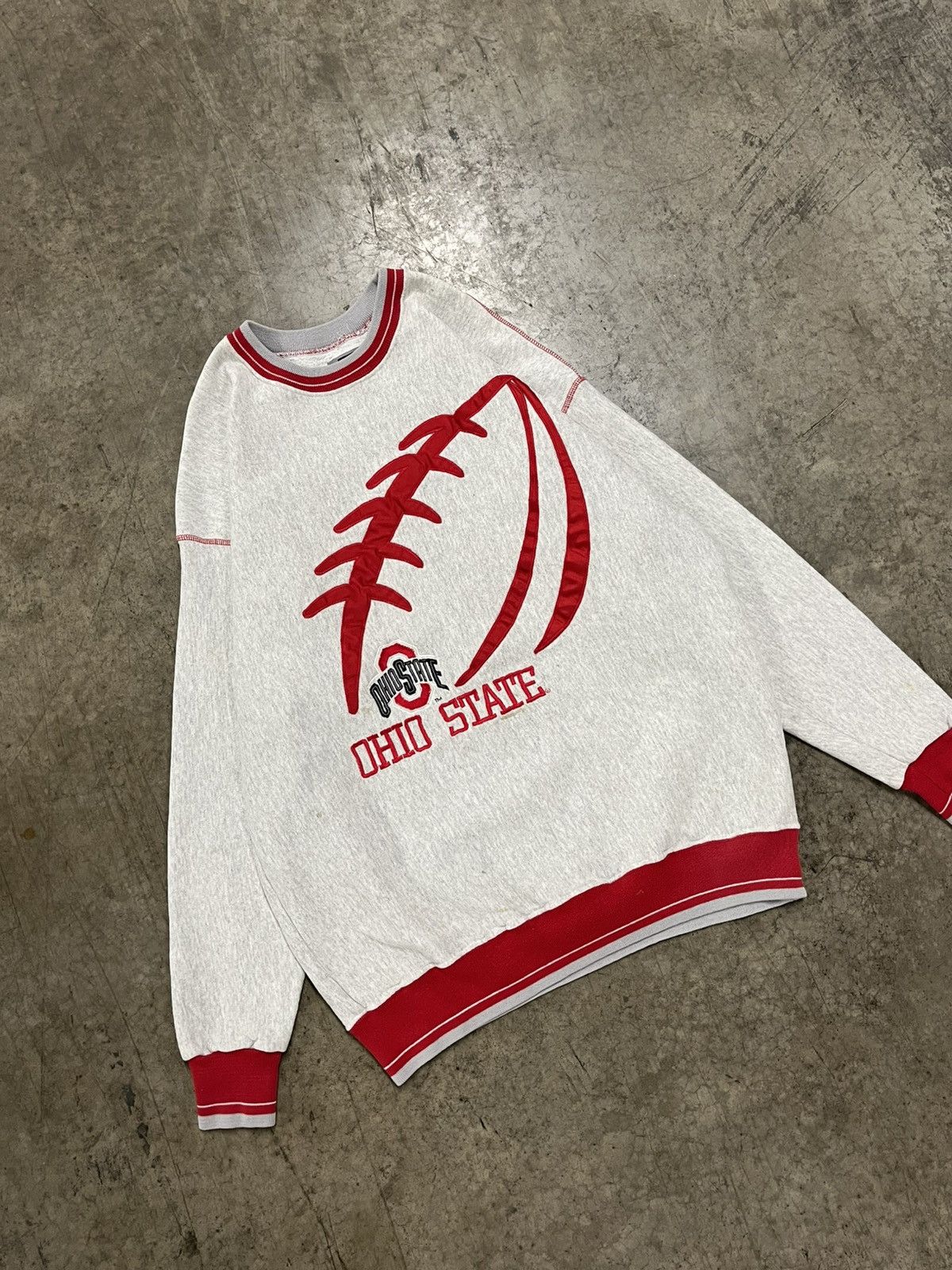 Vintage Vintage Ohio state football embroidered crewneck rare hype Size US XXL / EU 58 / 5 - 1 Thumbnail