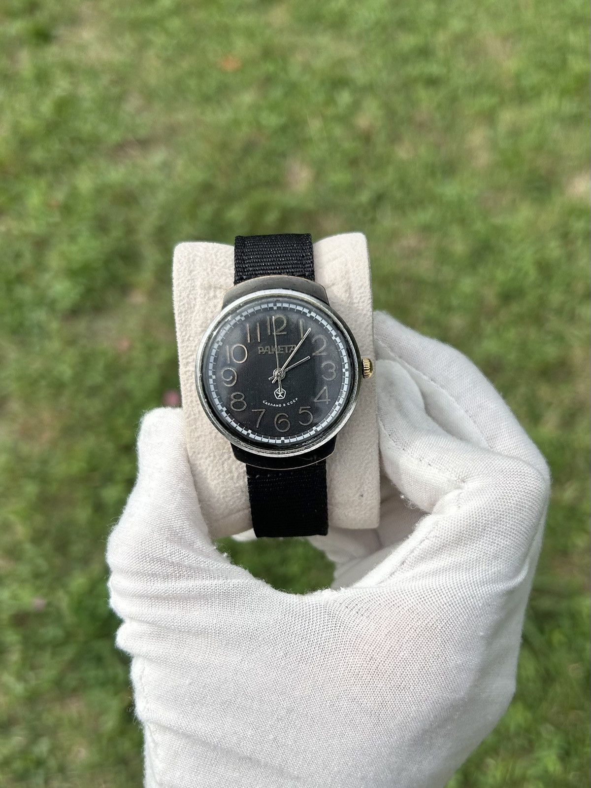 Vintage Vintage Watch Raketa Soviet USSR Mechanical 1980s Size ONE SIZE - 1 Thumbnail